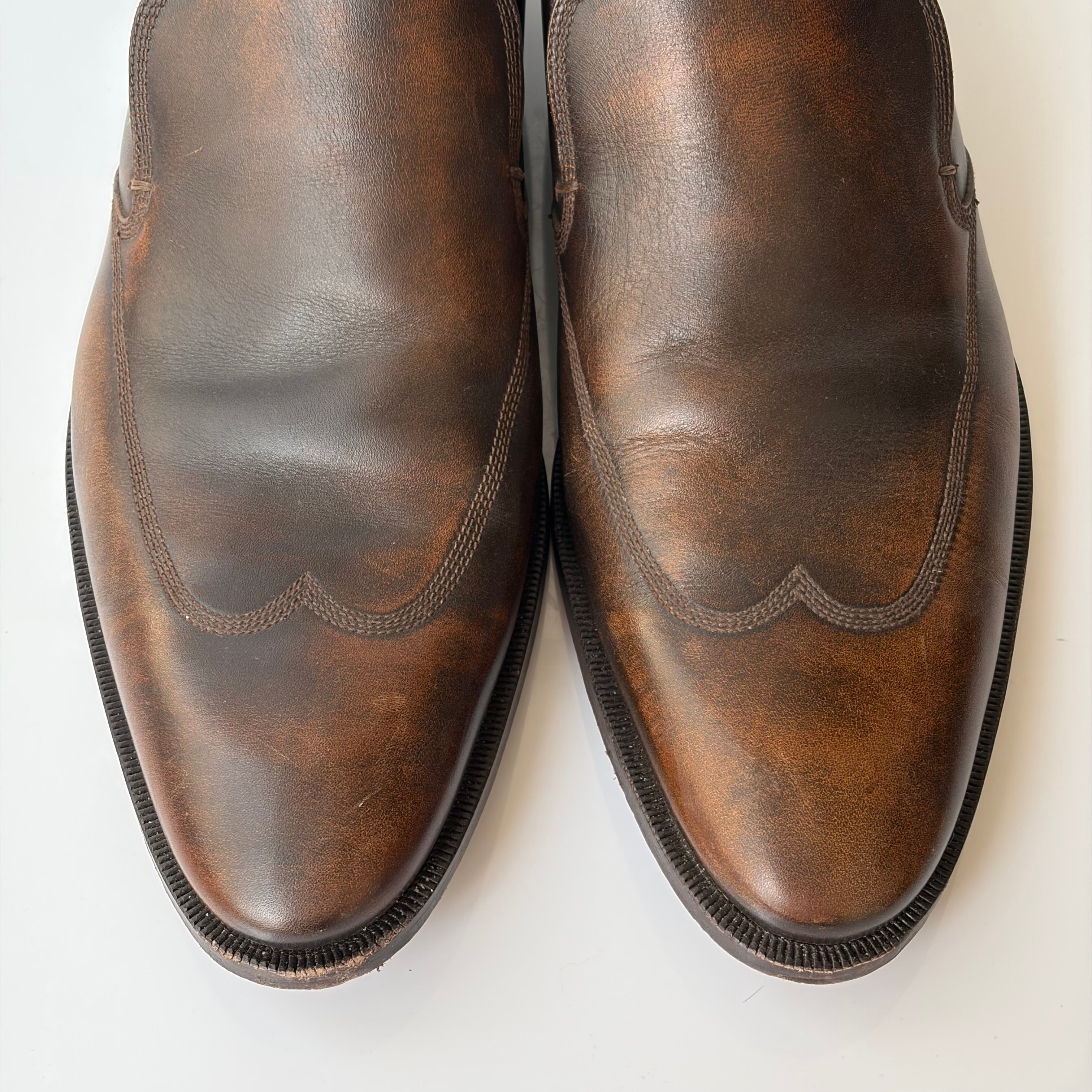 Gucci Classic Distressed Brown Shoes