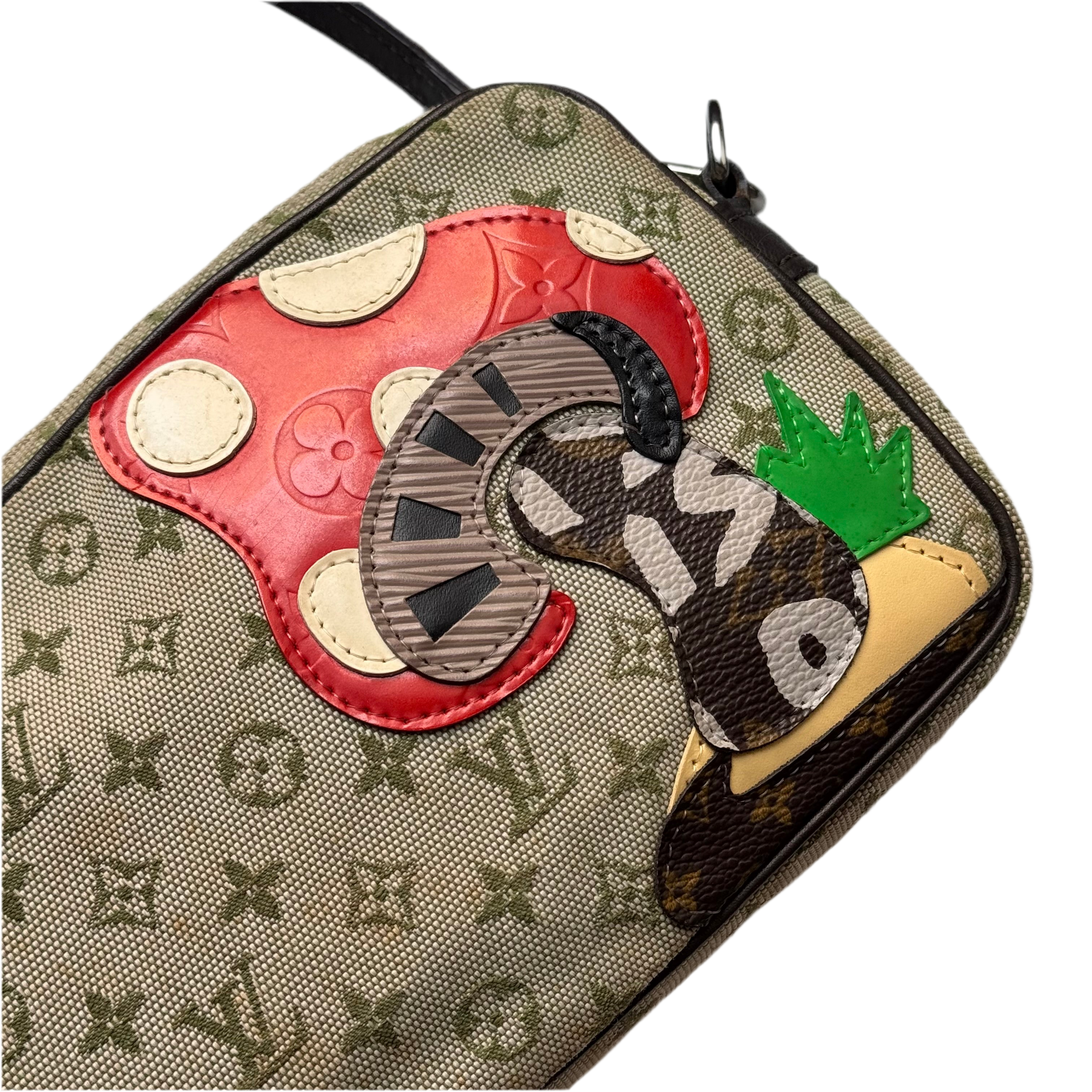 Louis Vuitton Conte de Fees Pochette