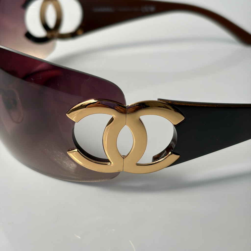 Chanel 5125 Golden Logo Sunglasses
