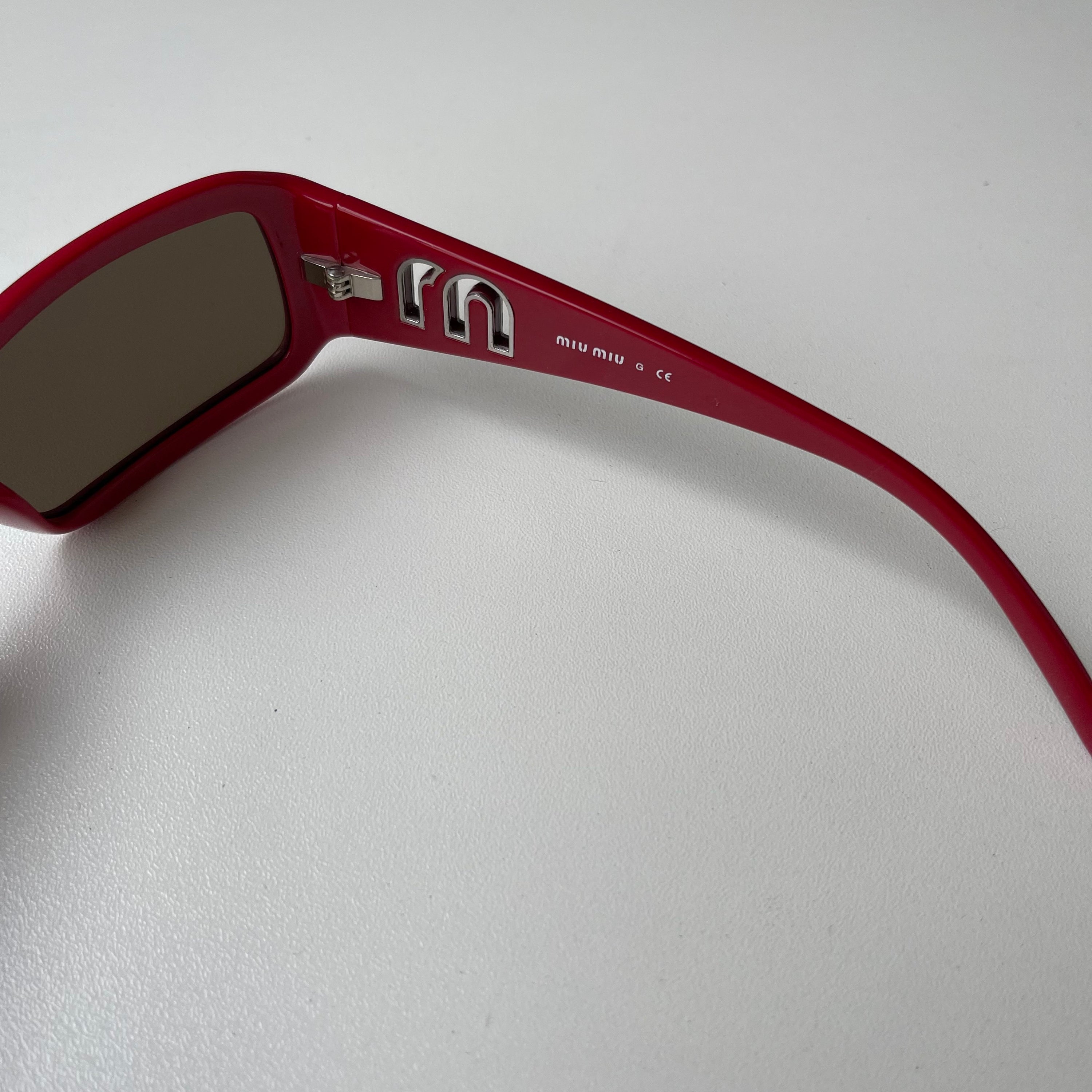 Miu Miu SMU07H Sunglasses