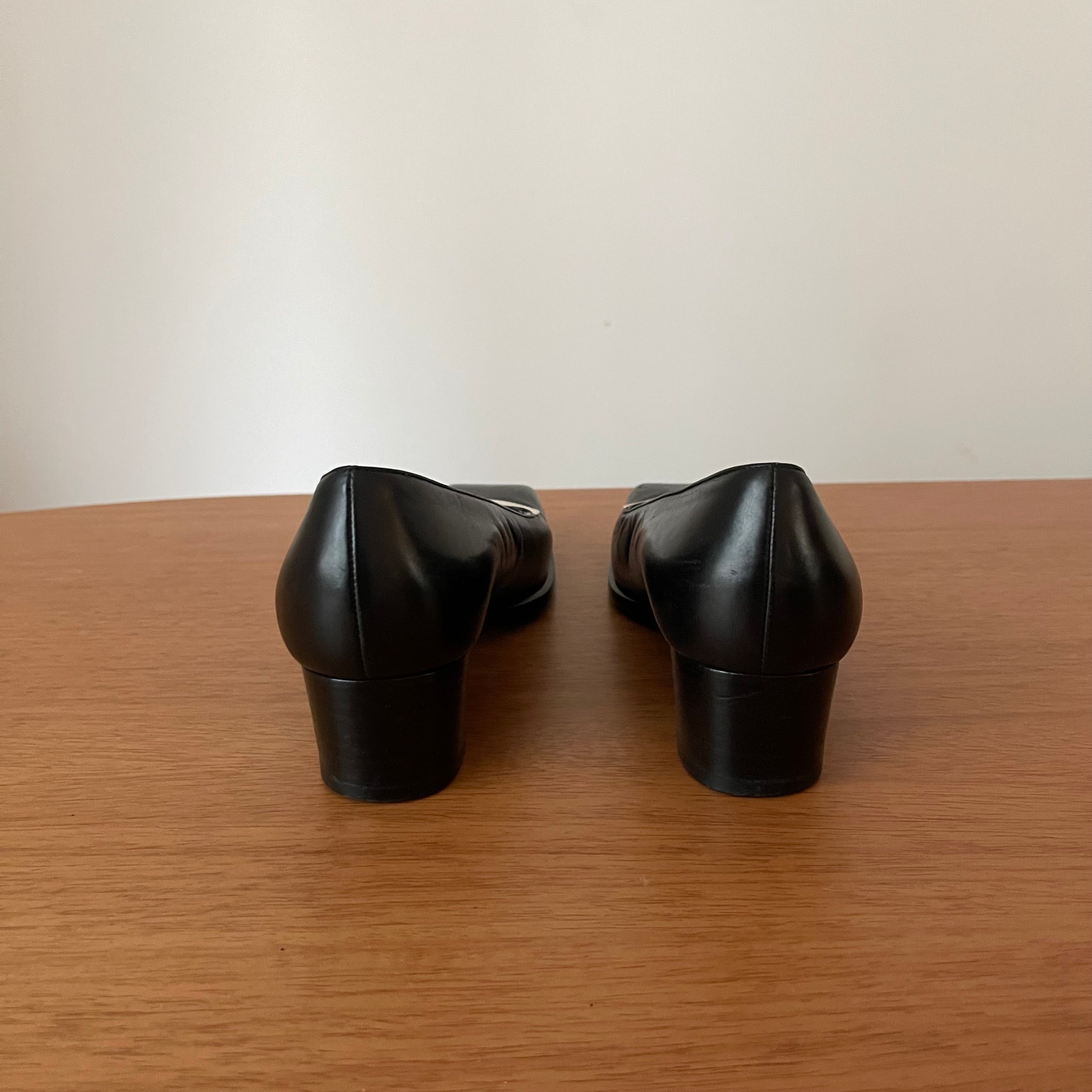 Gucci Vintage Black Leather Square-Toe Loafers