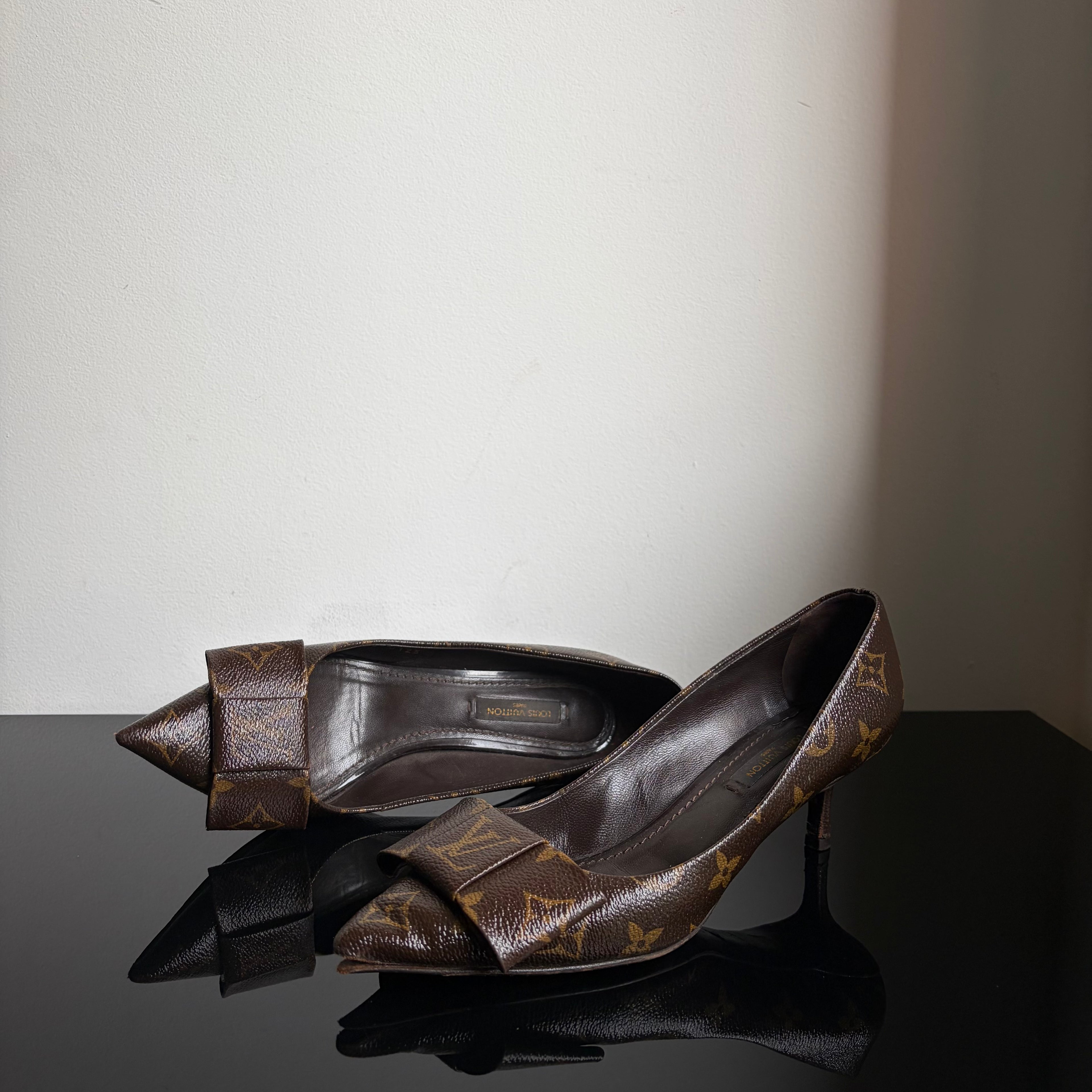Louis Vuitton Monogram Canvas Louise Bow Pointed Toe Pumps