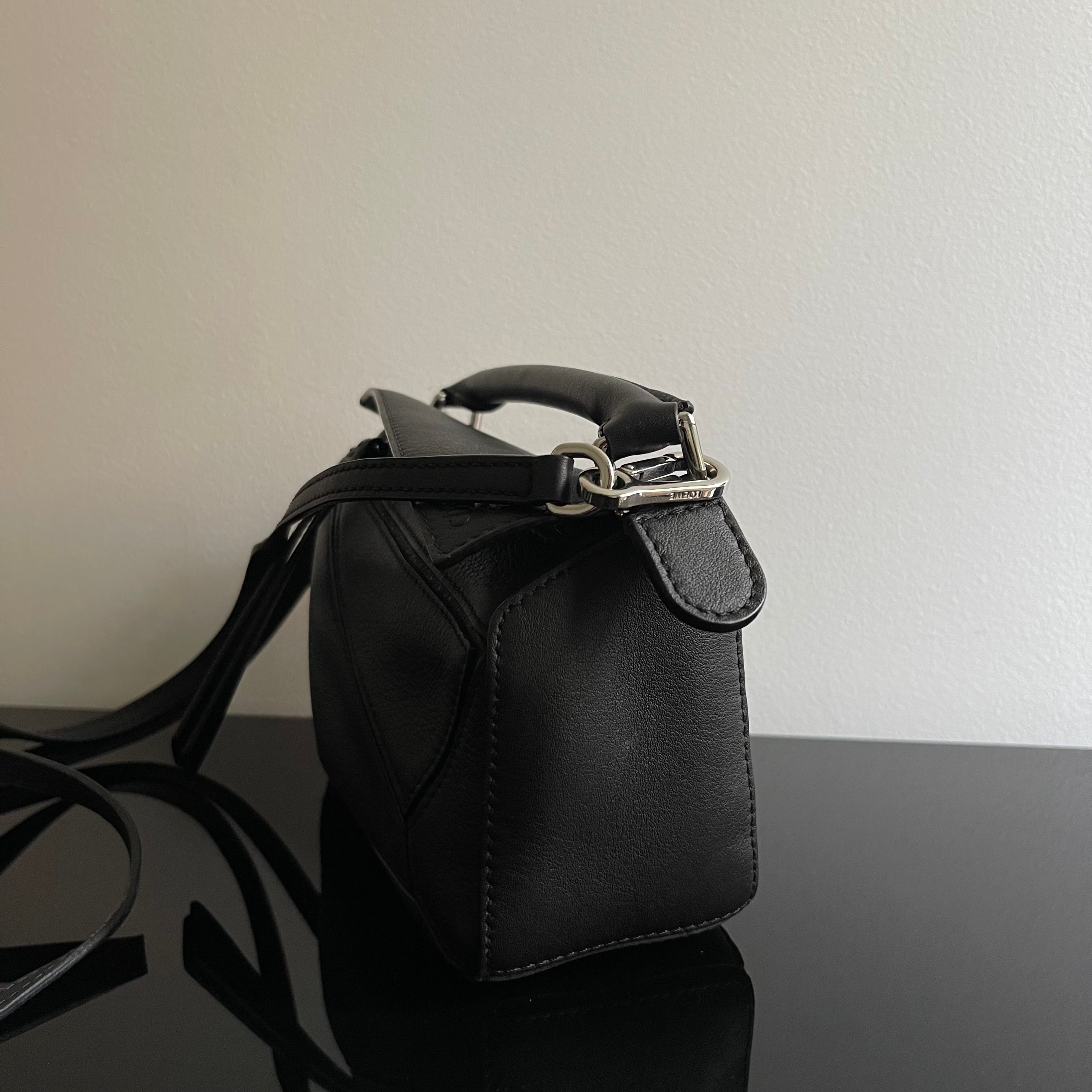 Loewe Puzzle Mini LED Bag