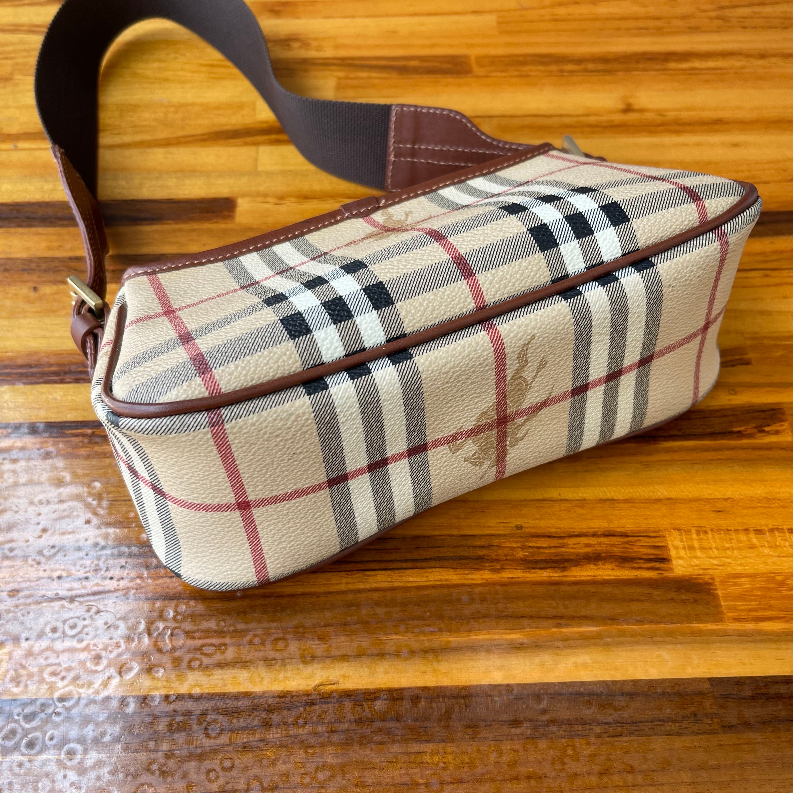 Burberry Check Pochette