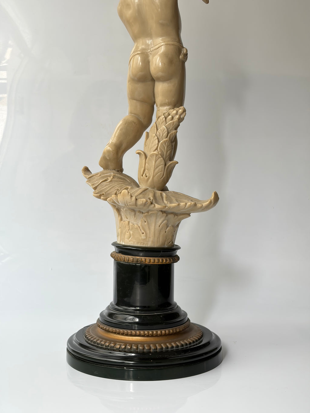 Candelabro “Putto” (APENAS SP CAPITAL)