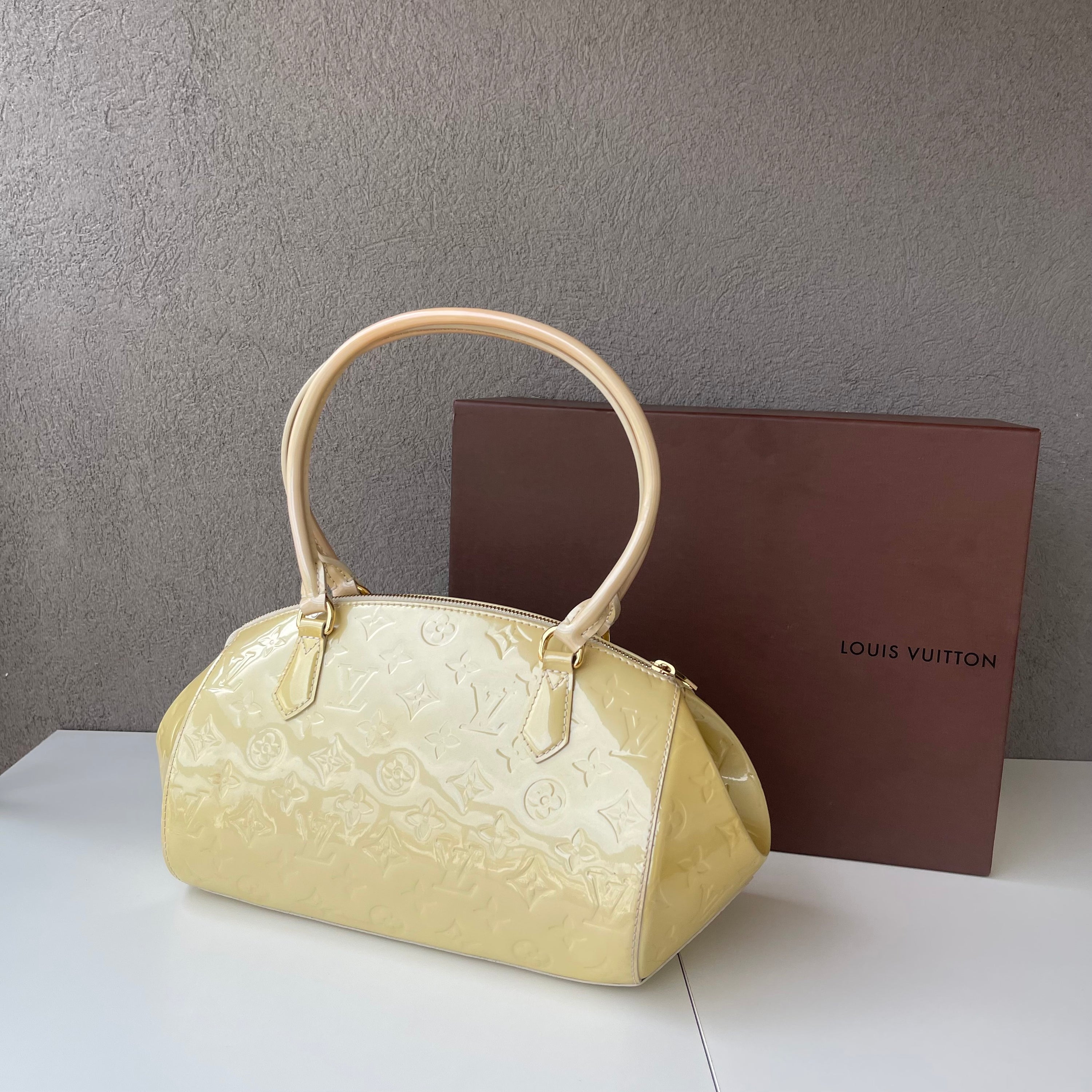 Louis Vuitton Sherwood Vernis Bag