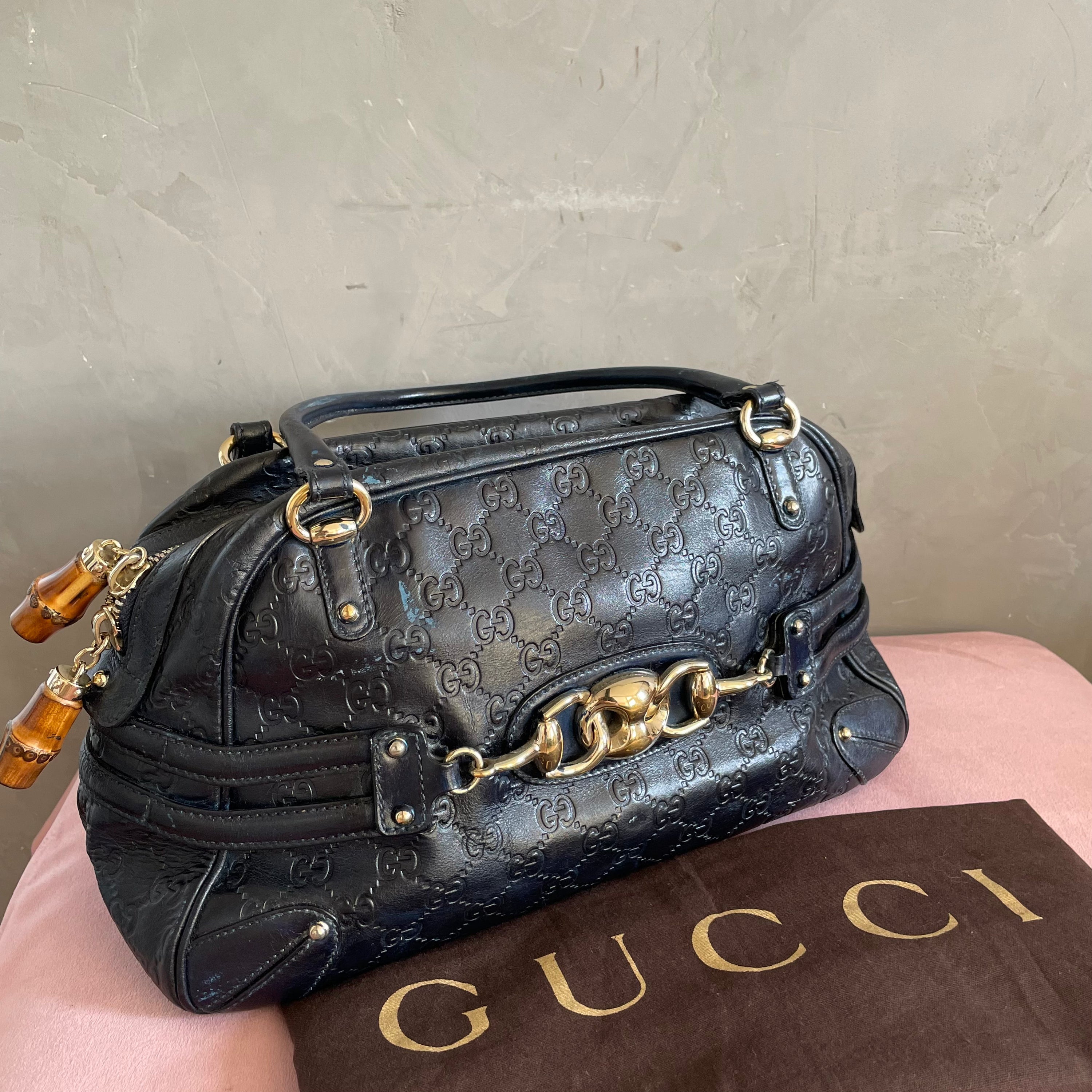 Gucci Horsebit shoulder Bag