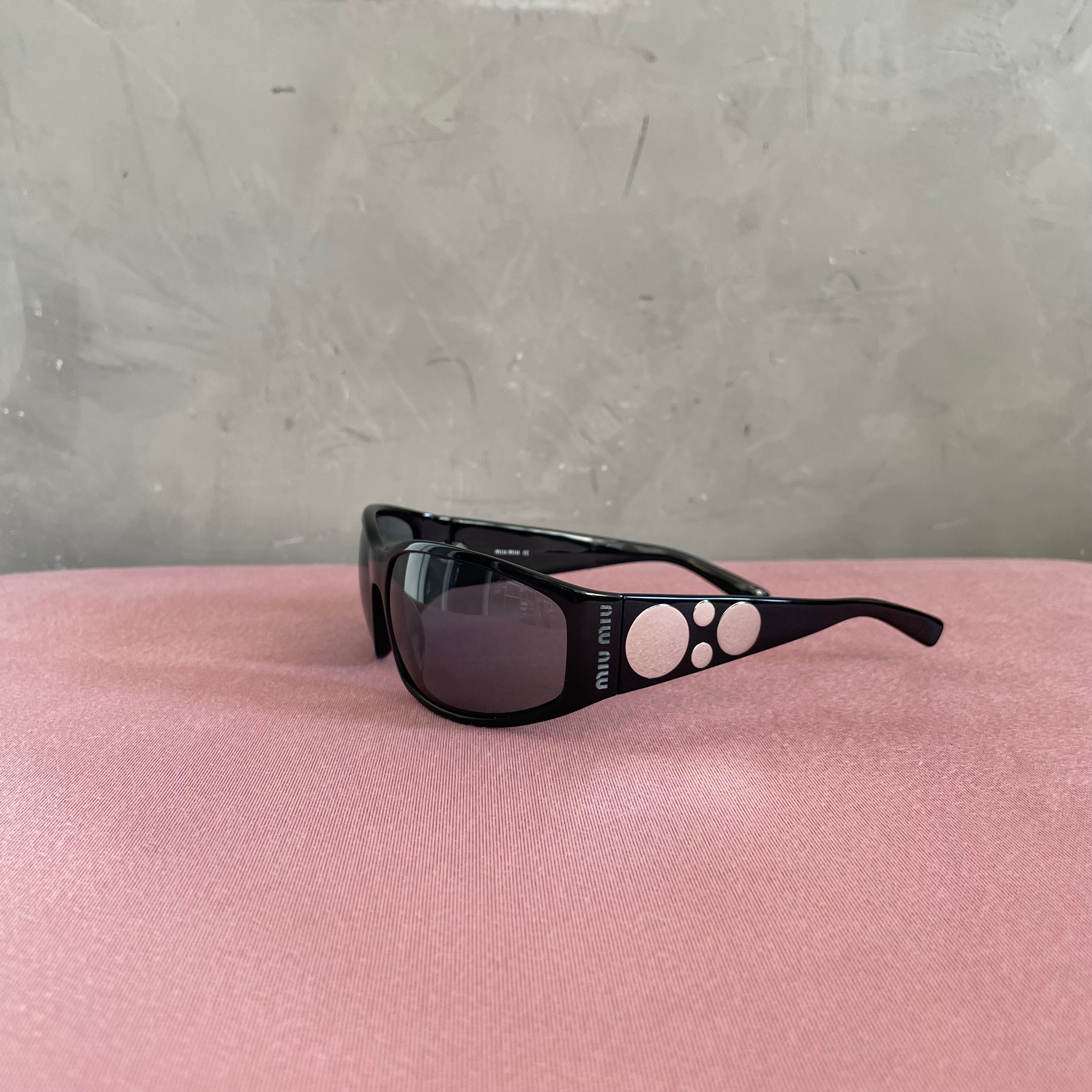 Miu Miu SMU22E Sunglasses