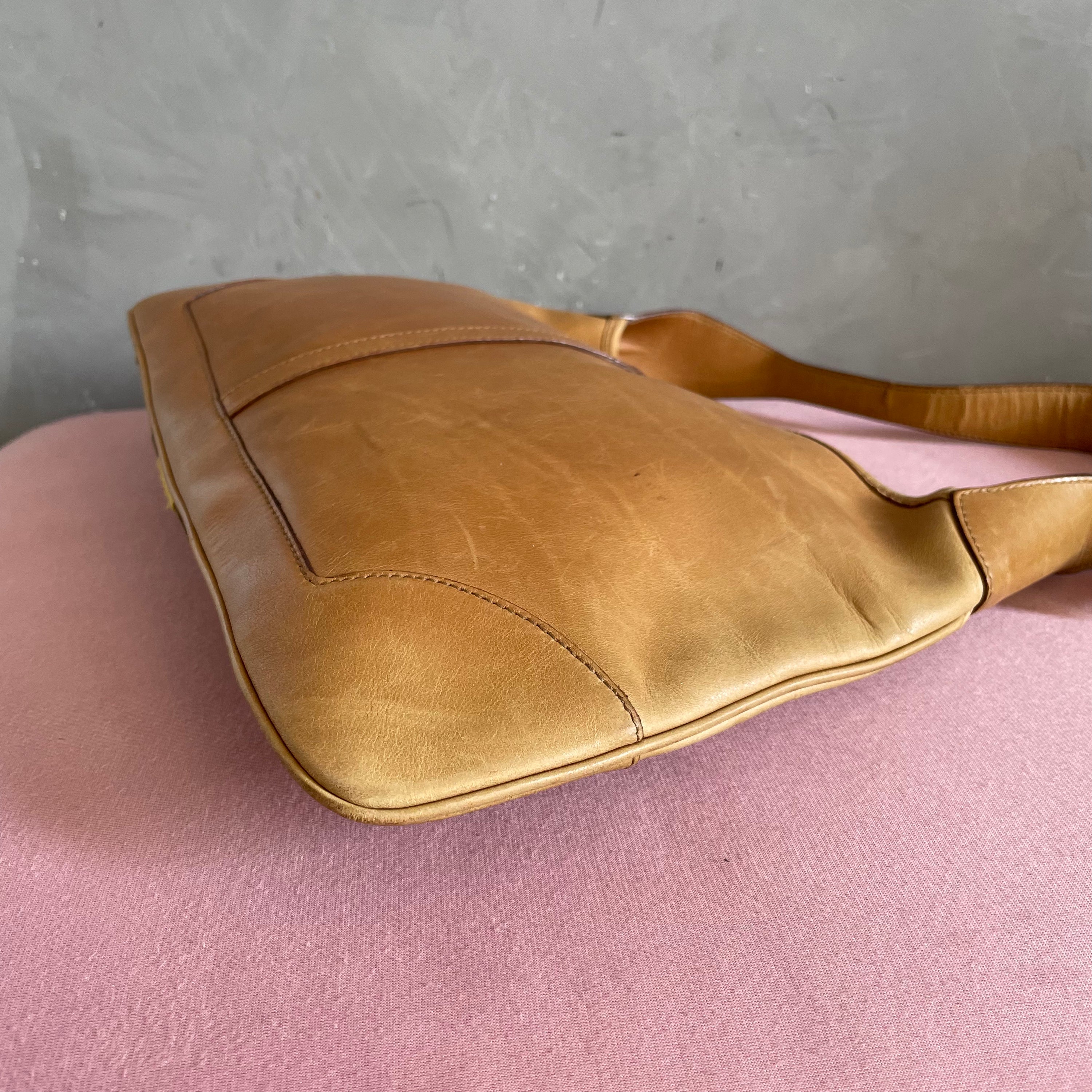 Gucci Caramel Jackie O