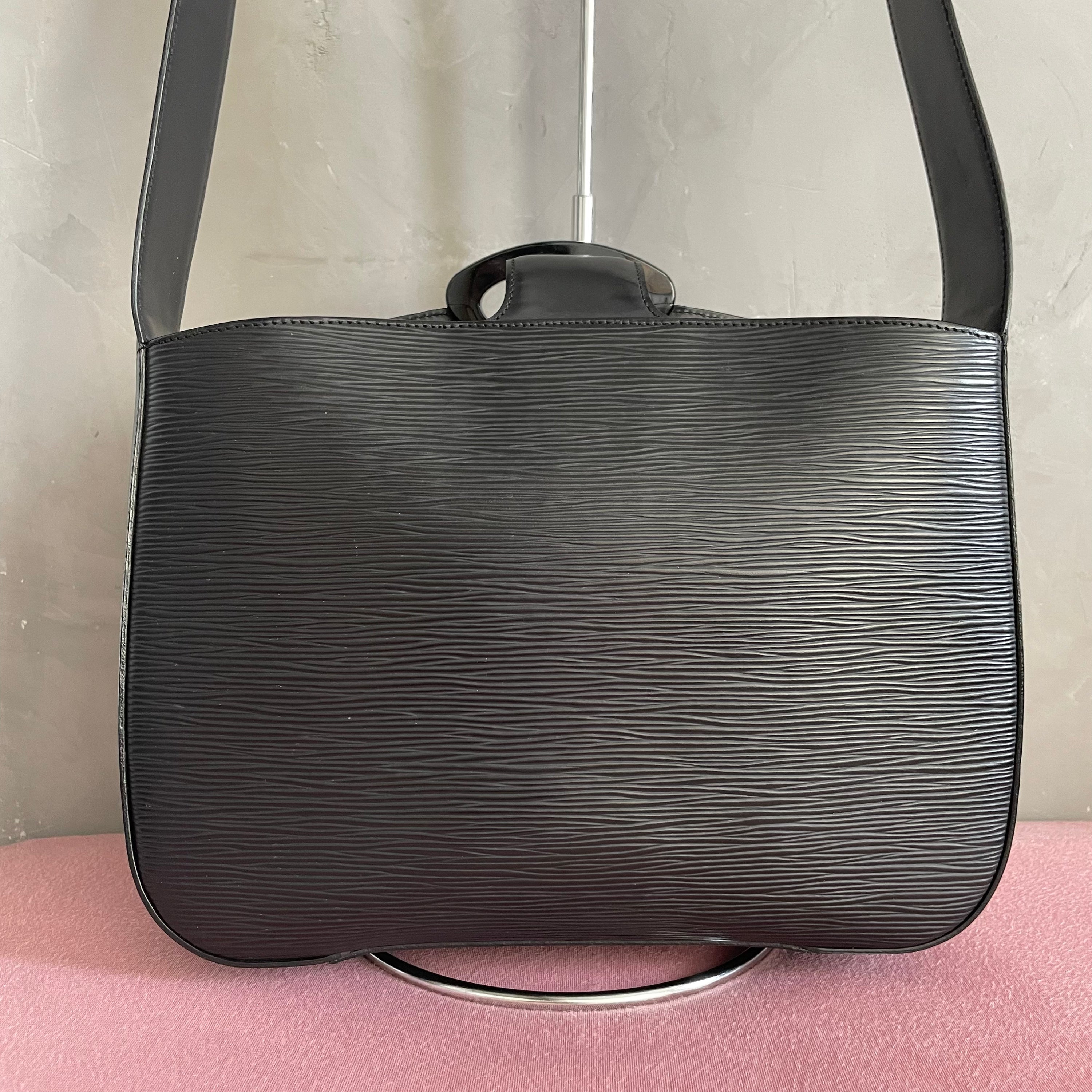 Louis Vuitton Epi Reverie