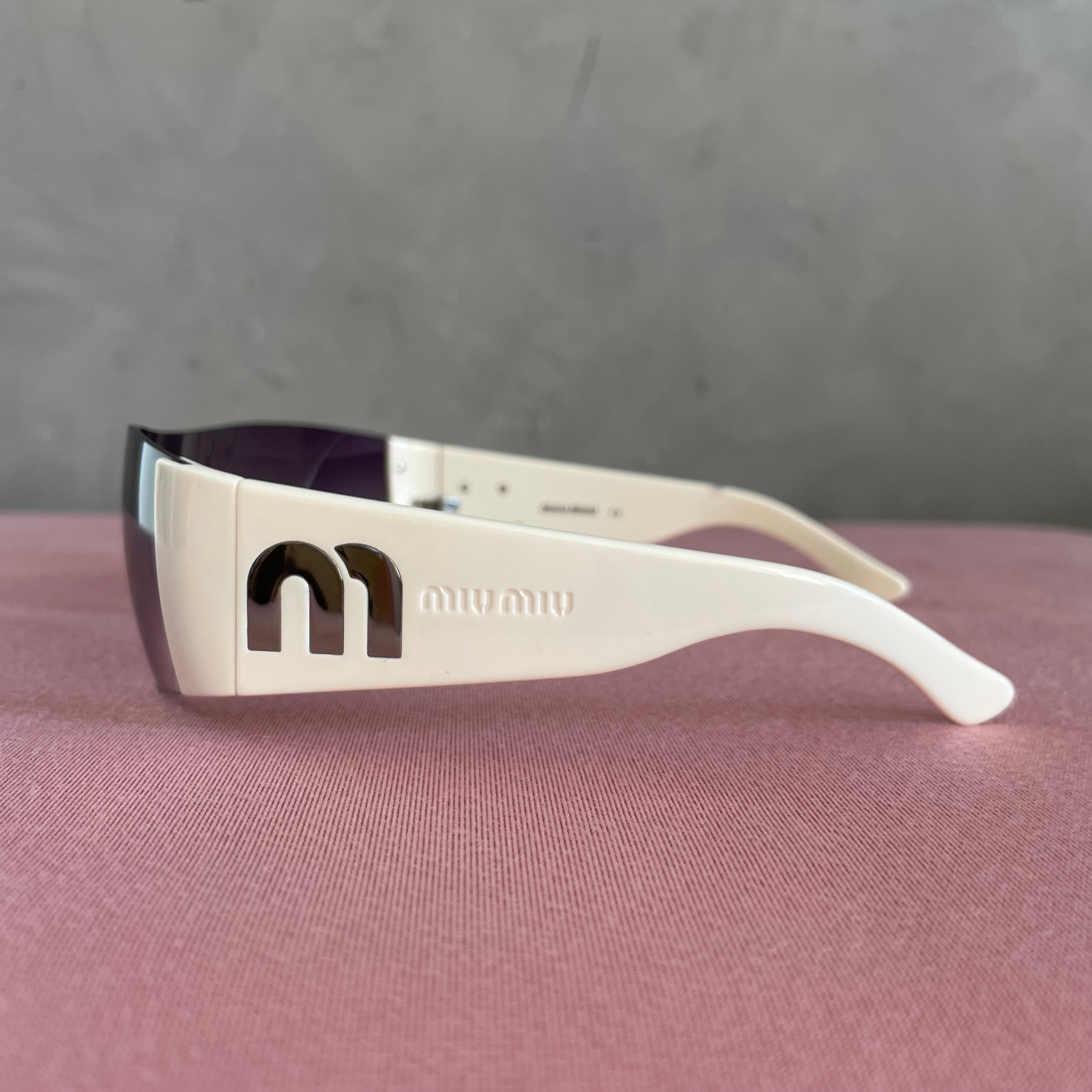 Miu Miu SMU11F White Sunglasses