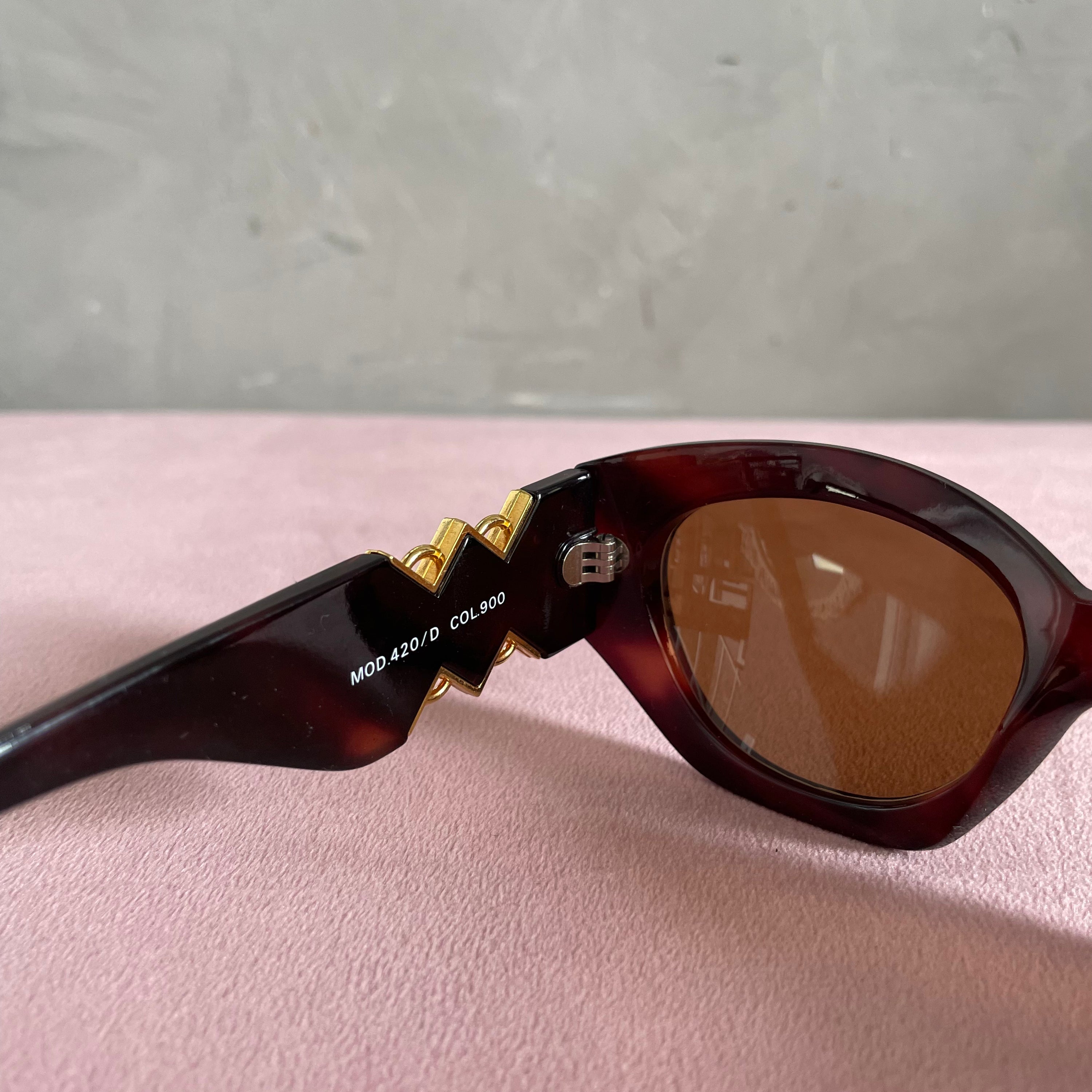 Gianni Versace 420 Sunglasses