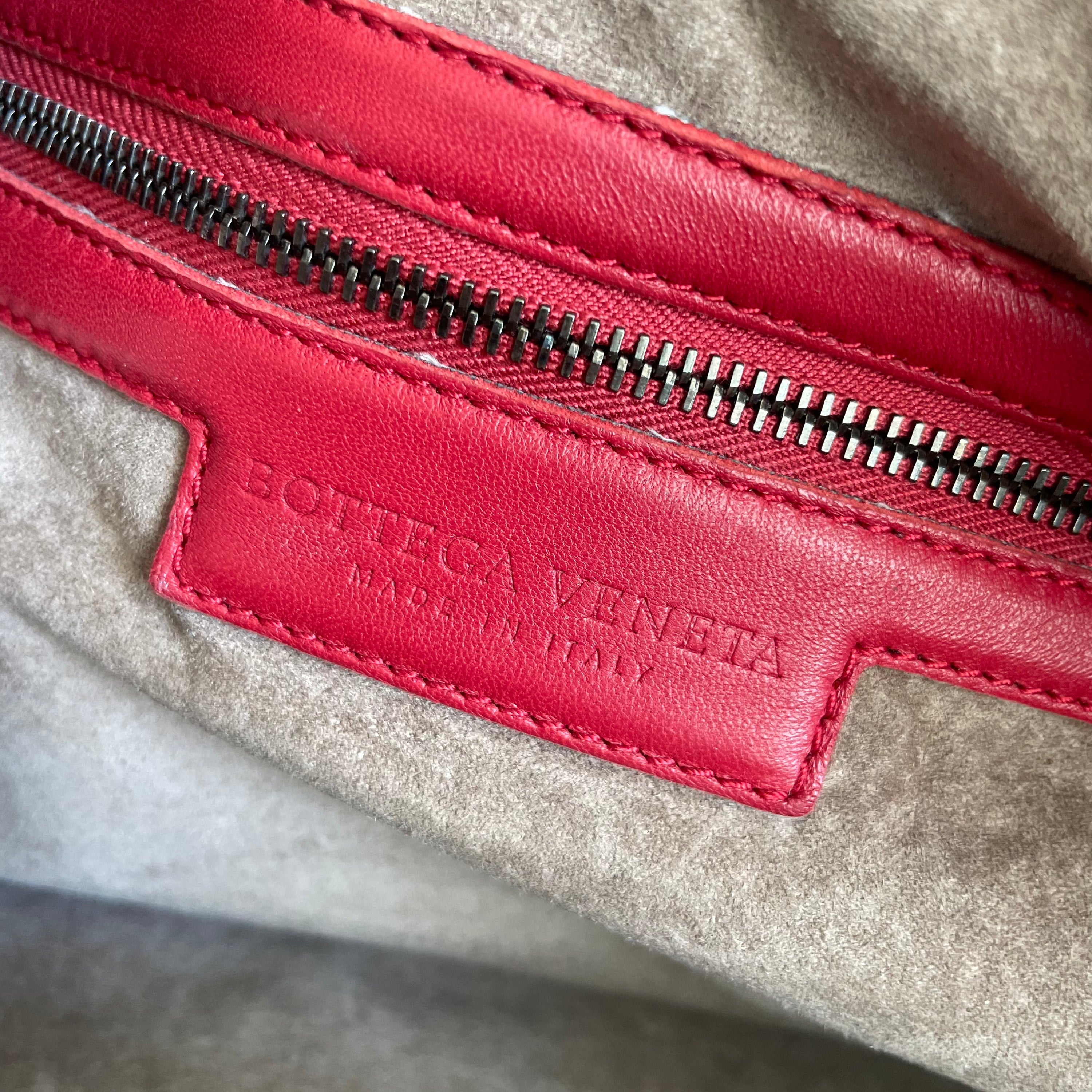 Bottega Veneta Montaigne Bag