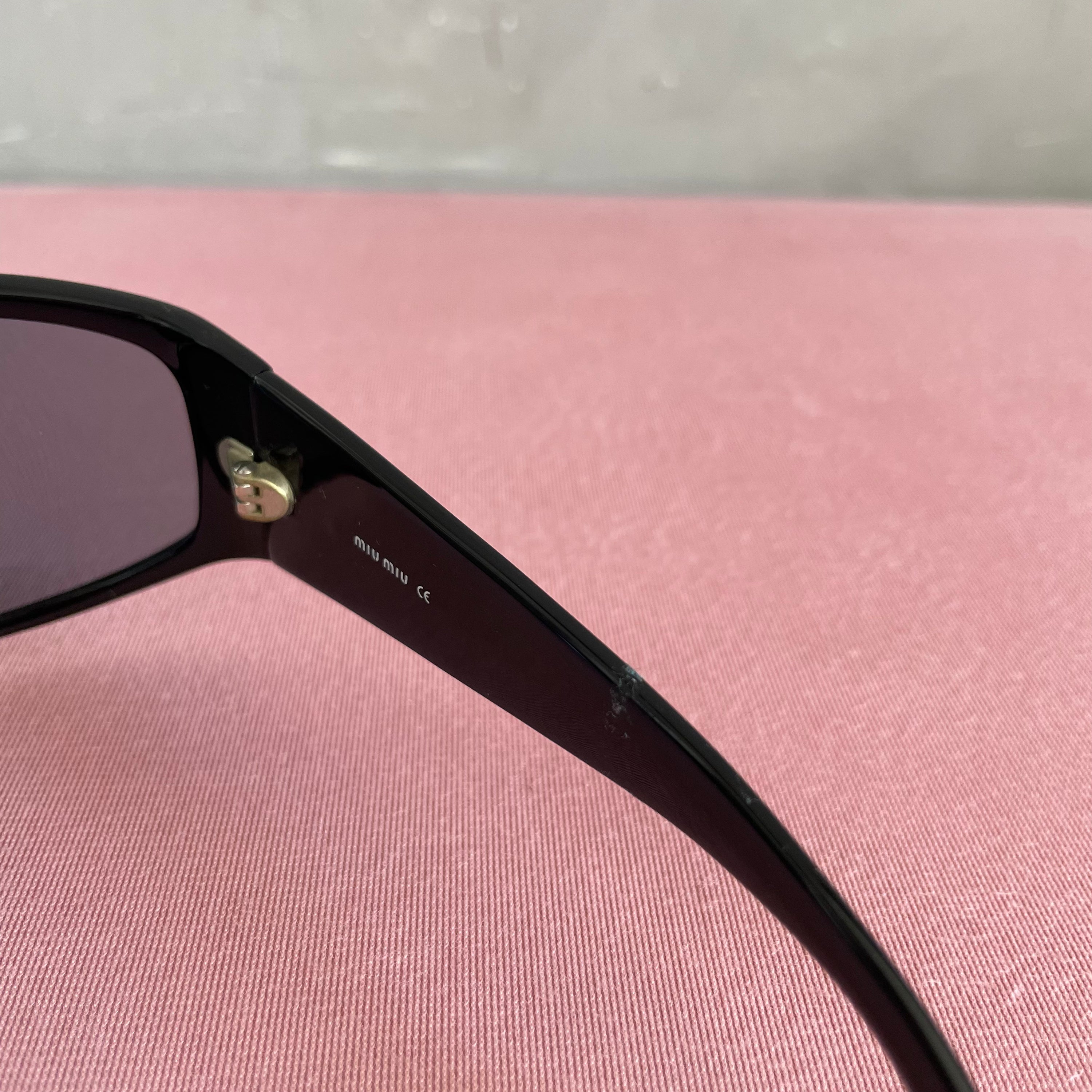 Miu Miu SMU22E Sunglasses