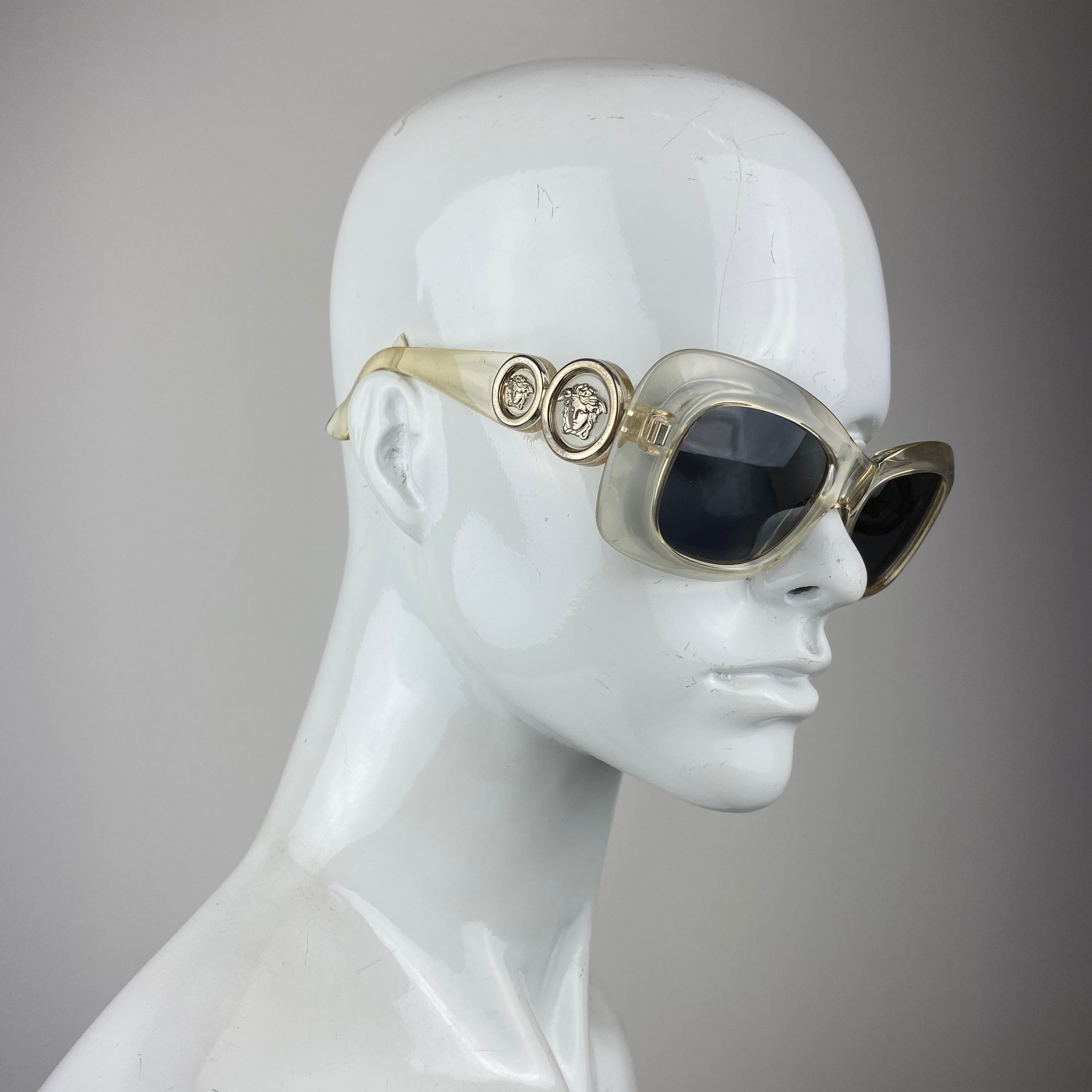 Gianni Versace 417 Sunglasses