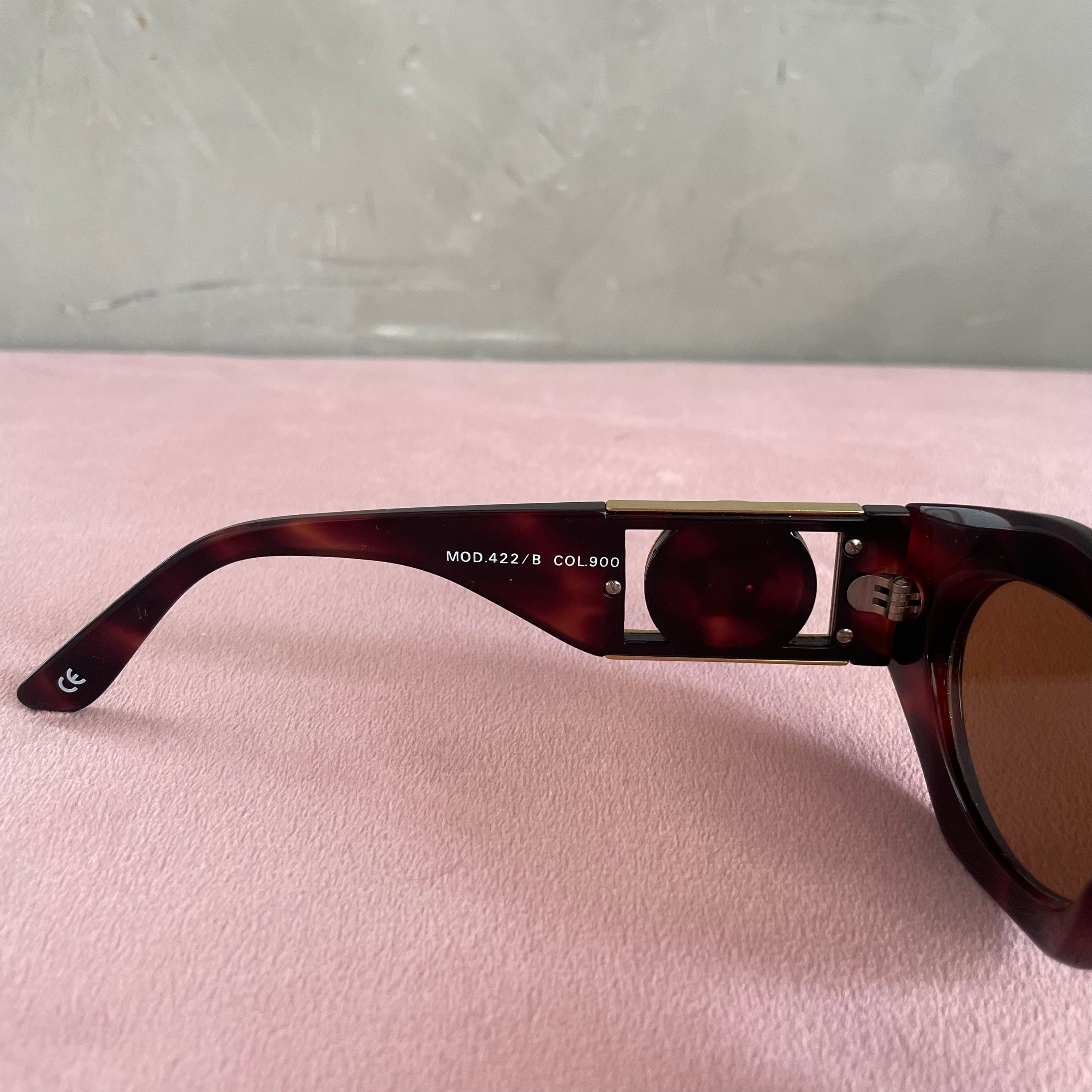 Gianni Versace 422B Sunglasses