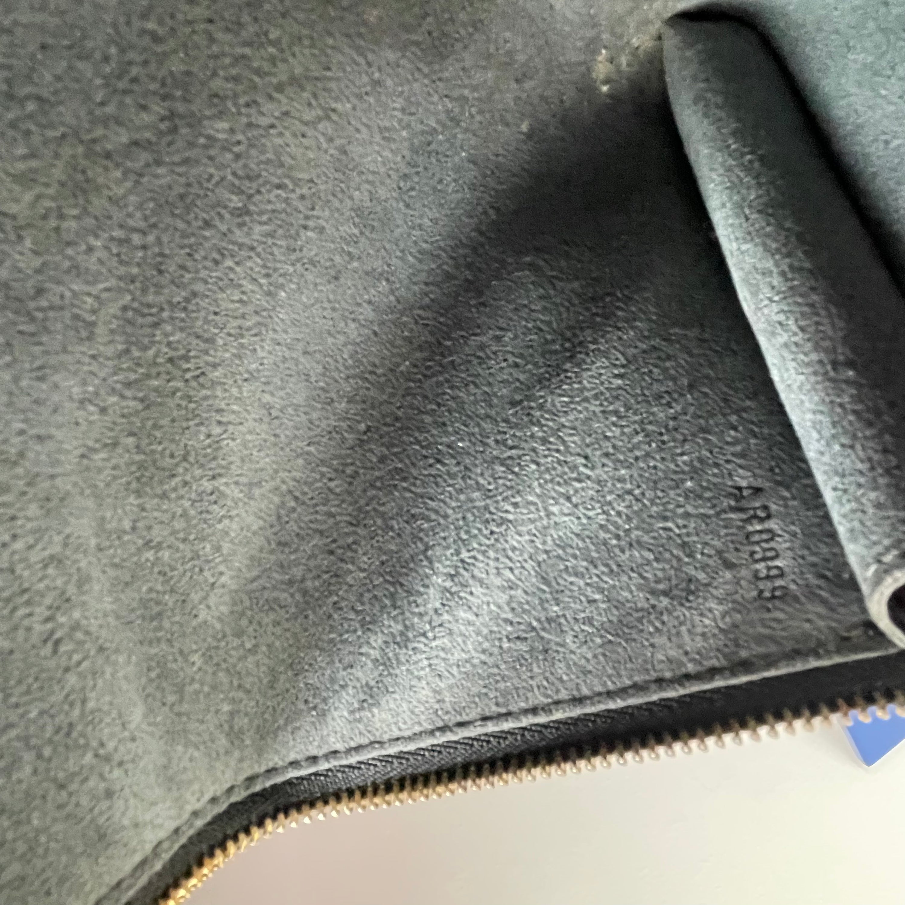 Louis Vuitton Epi Pochette