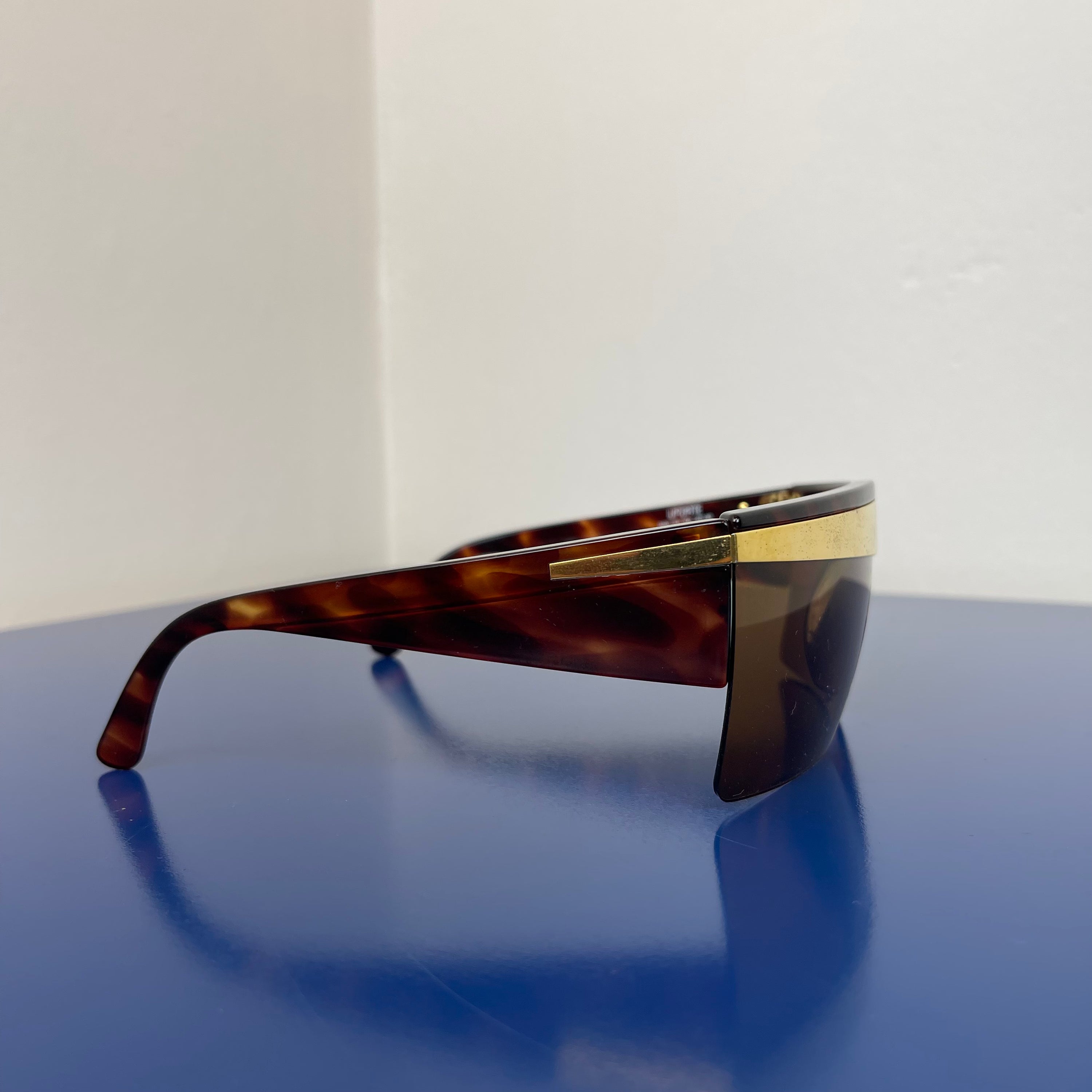 Gianni Versace 676 Sunglasses