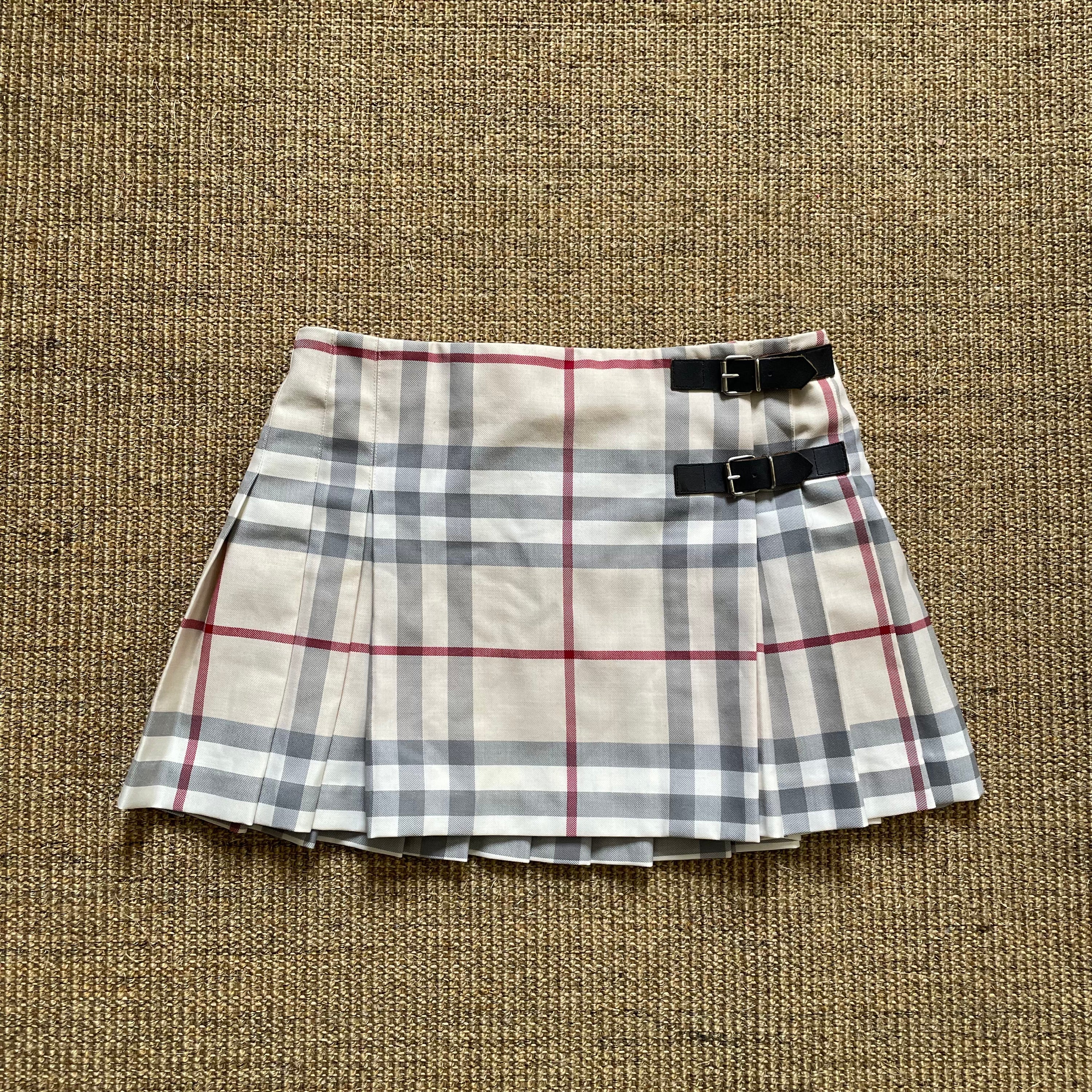 Burberry mini skirt