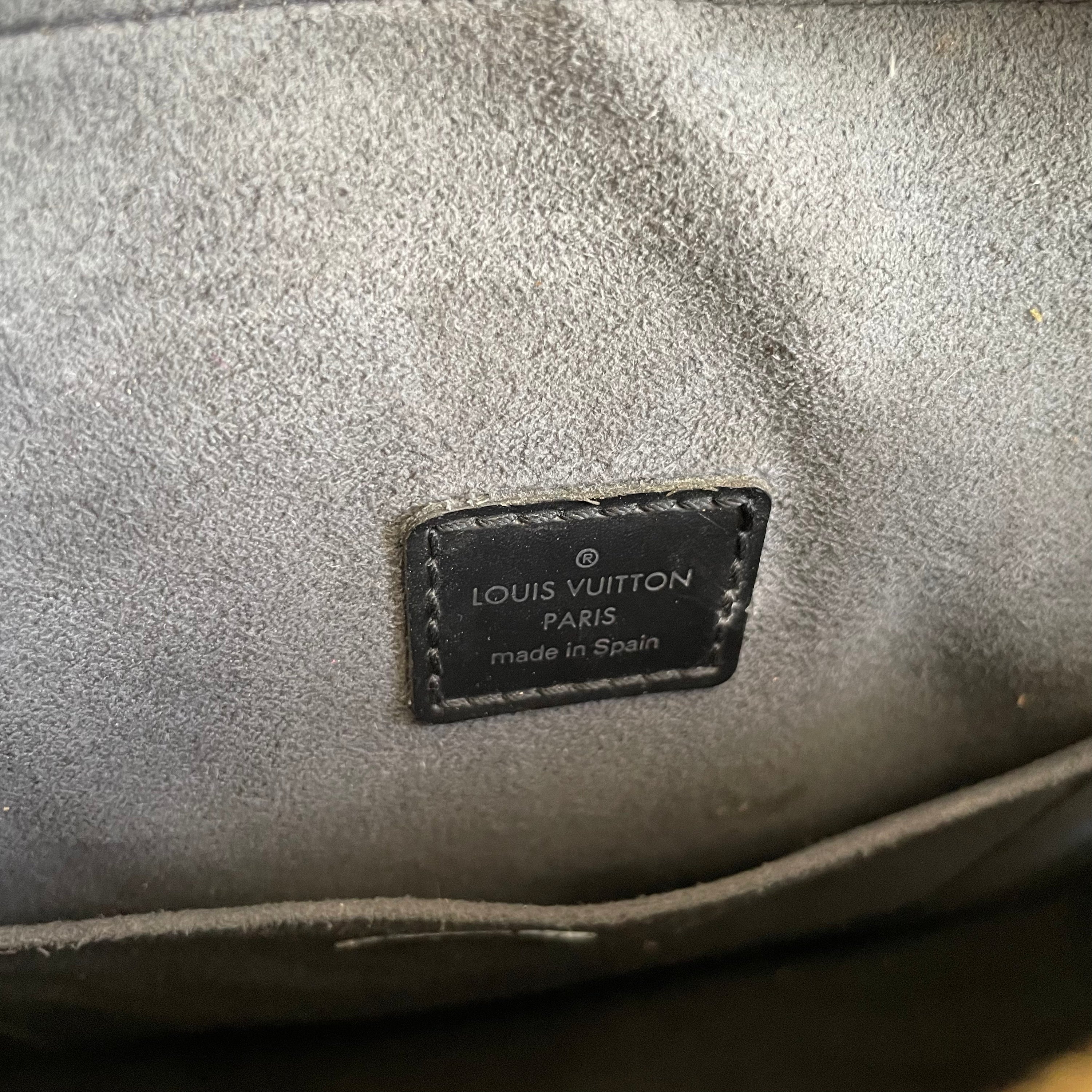 Louis Vuitton Tan Epi Leather Shoulder Bag
