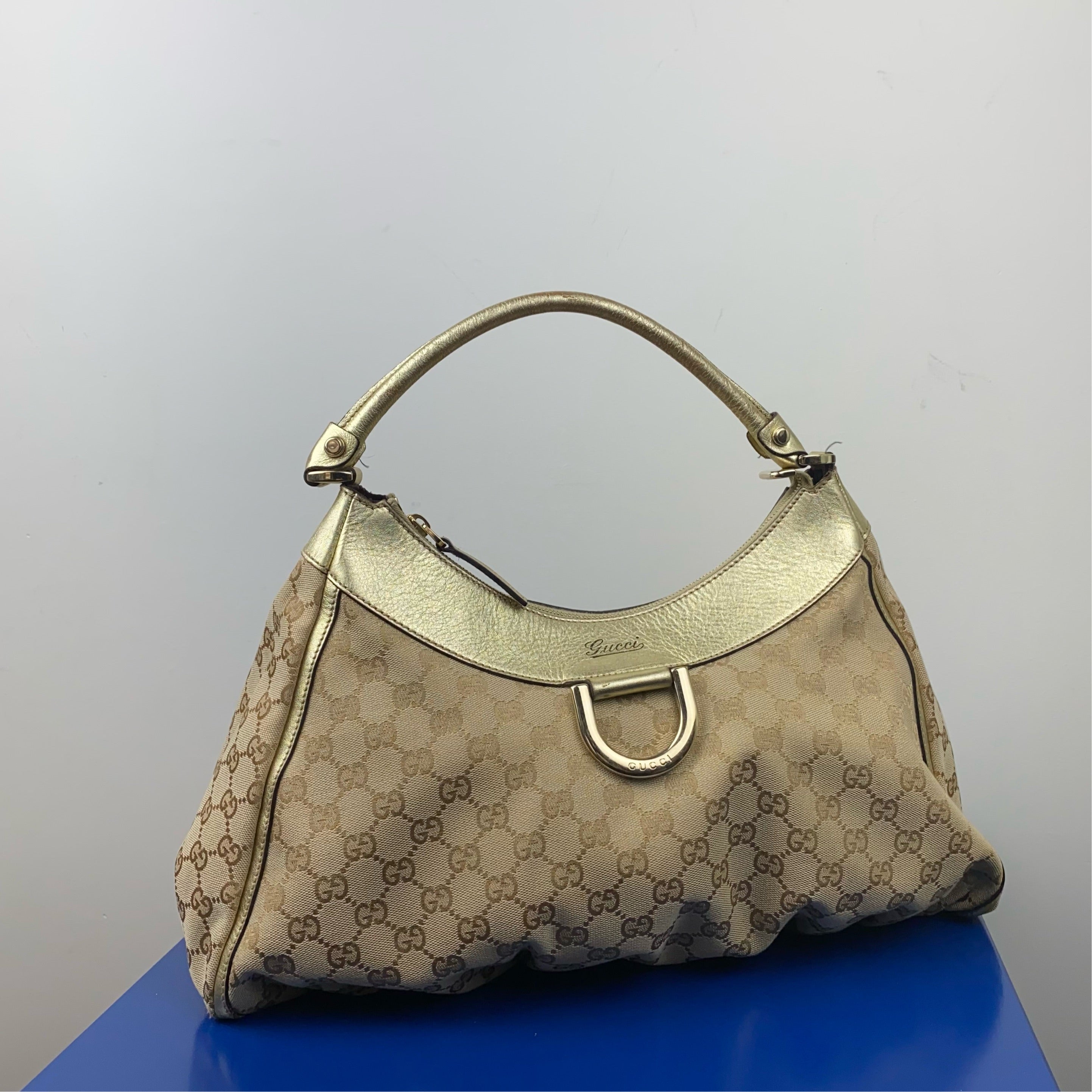 Gucci  Shoulder Bag