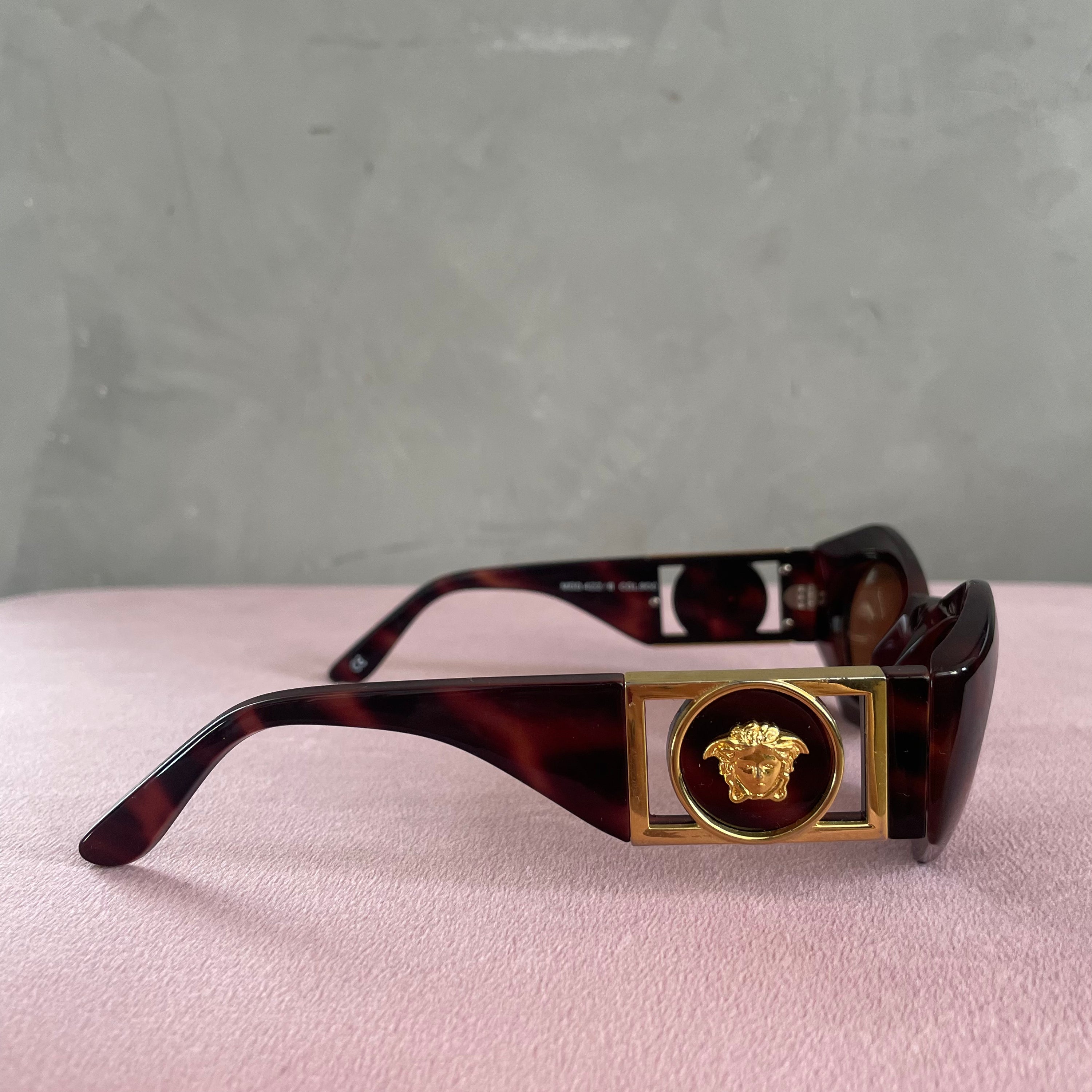 Gianni Versace 422B Sunglasses