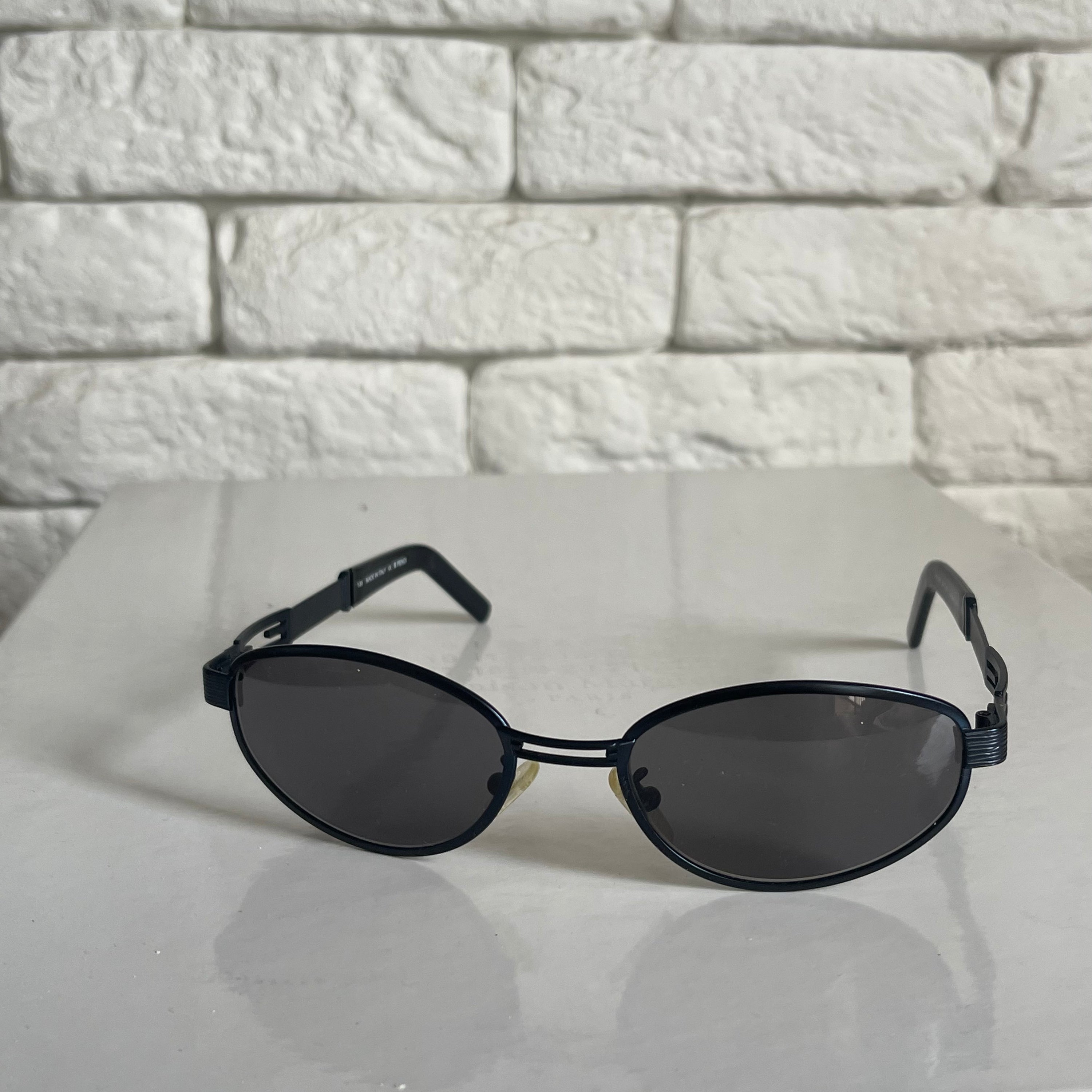 Fendi Classic Navy Sunglasses