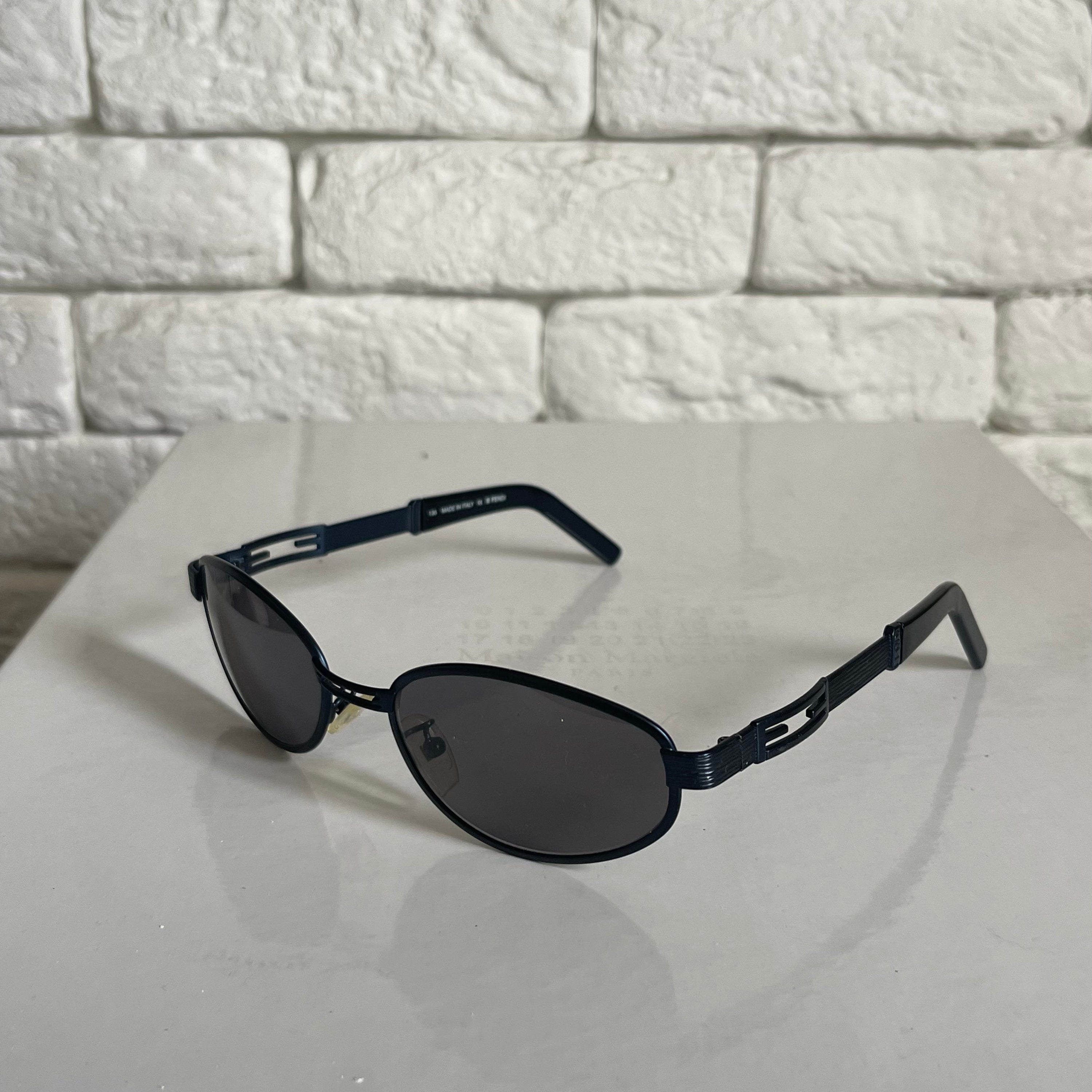 Fendi Classic Navy Sunglasses
