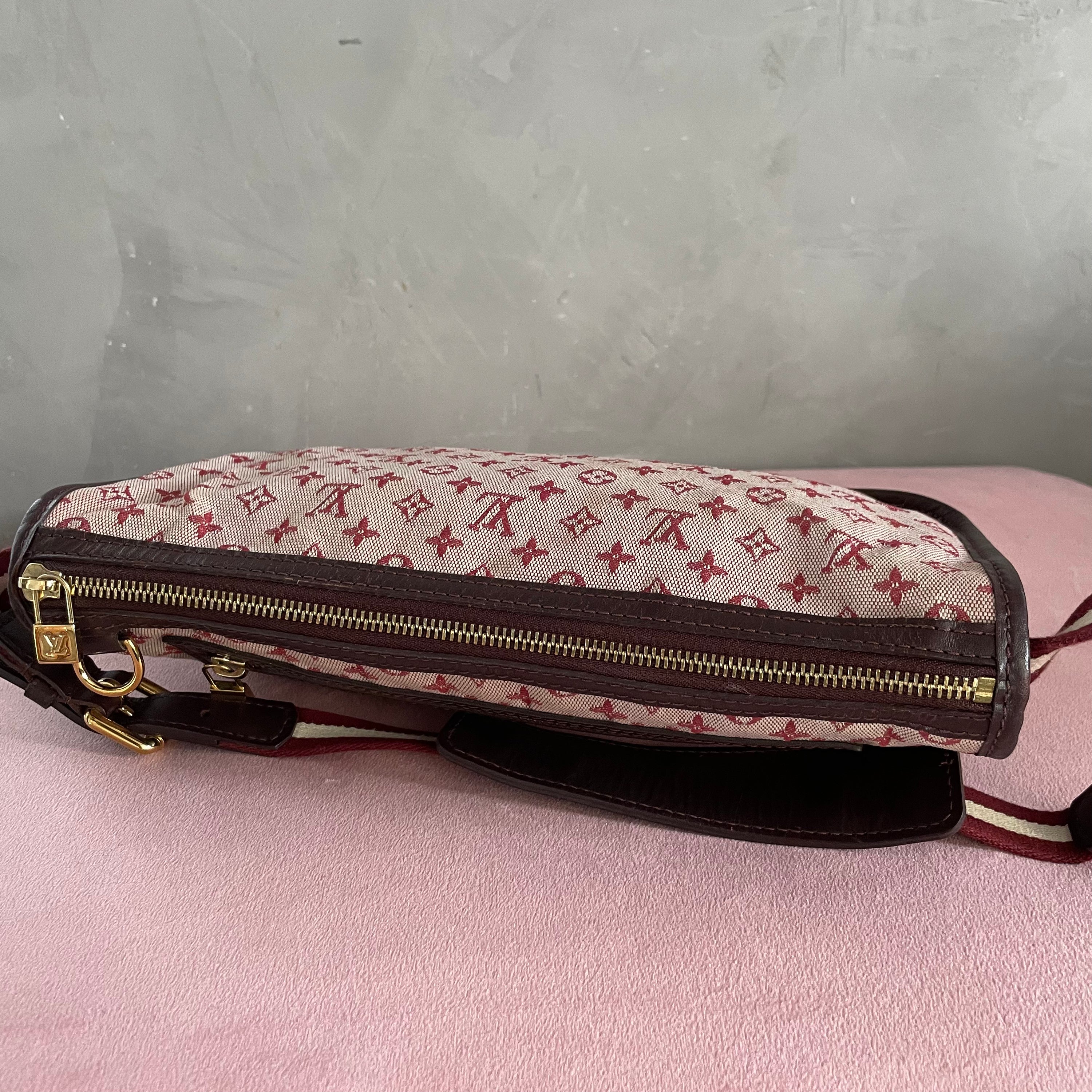 Louis Vuitton Idylle Pochette Bag