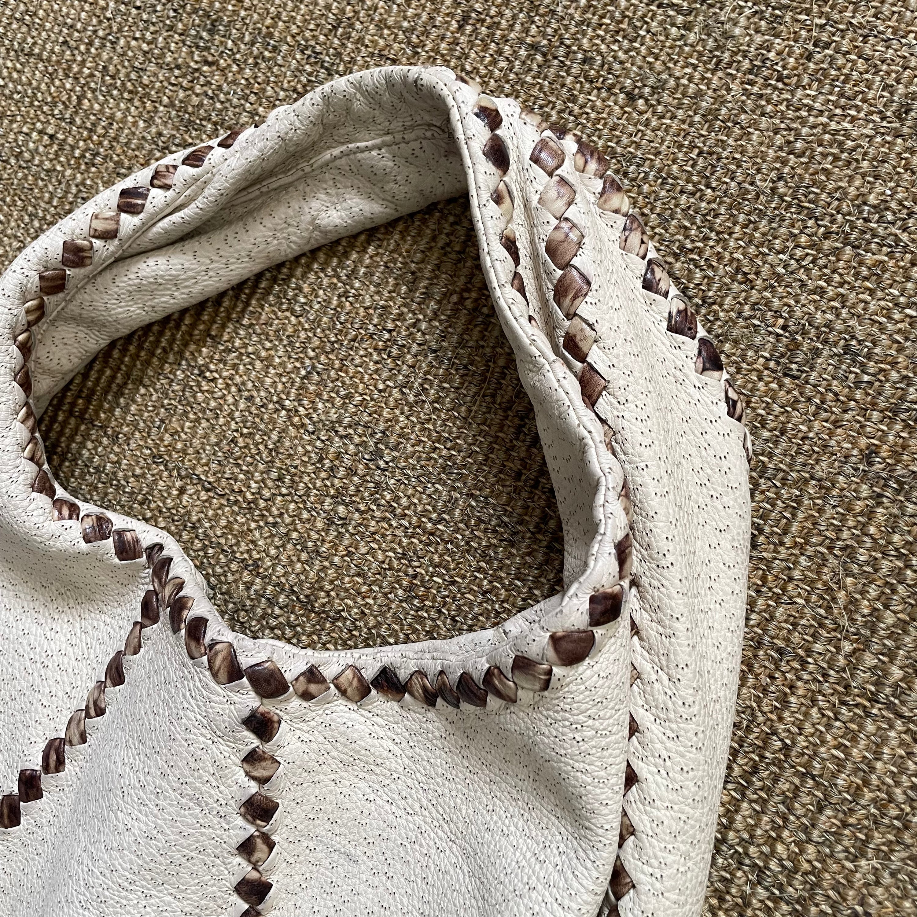 Bottega Veneta Cervo Hobo Pekary