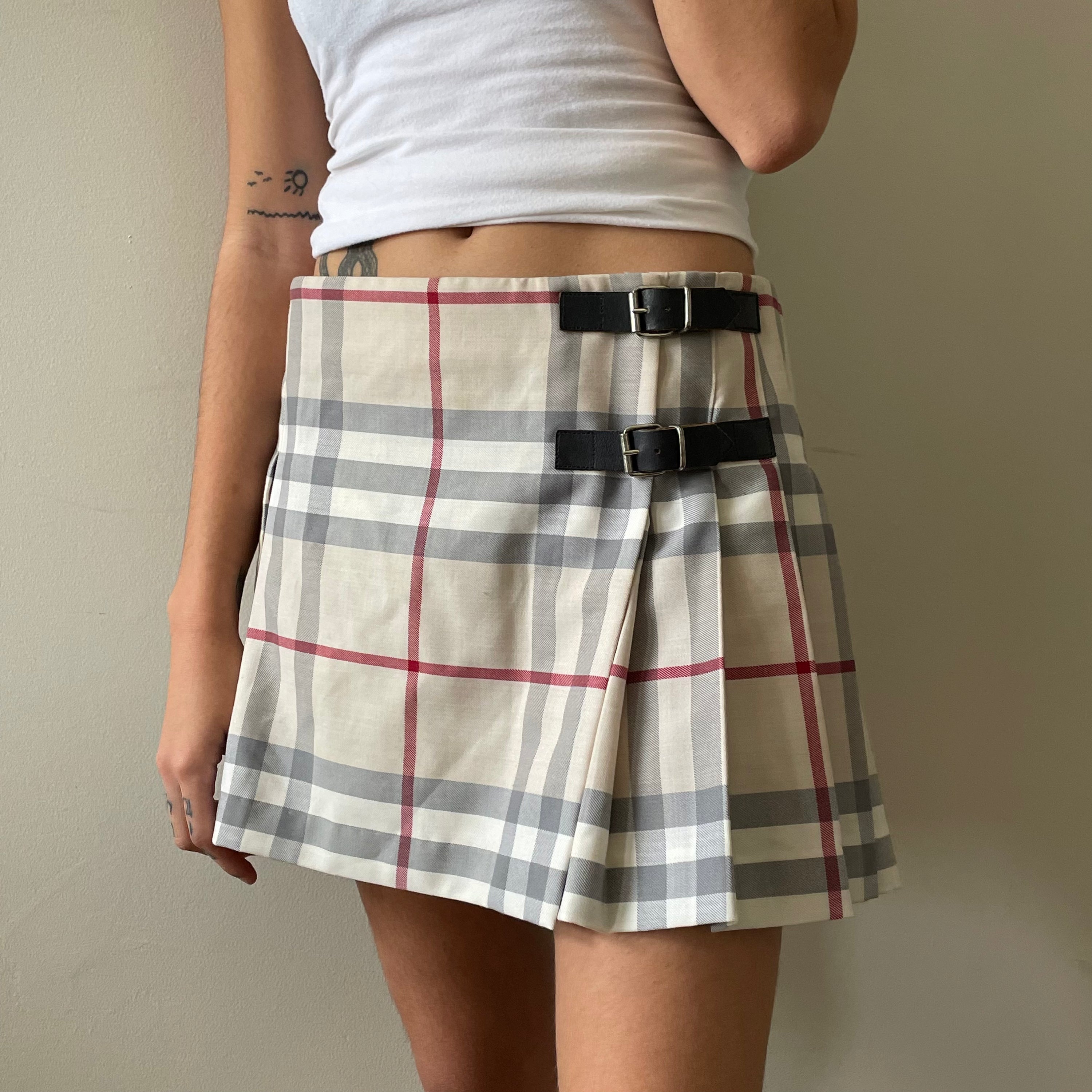Burberry mini skirt