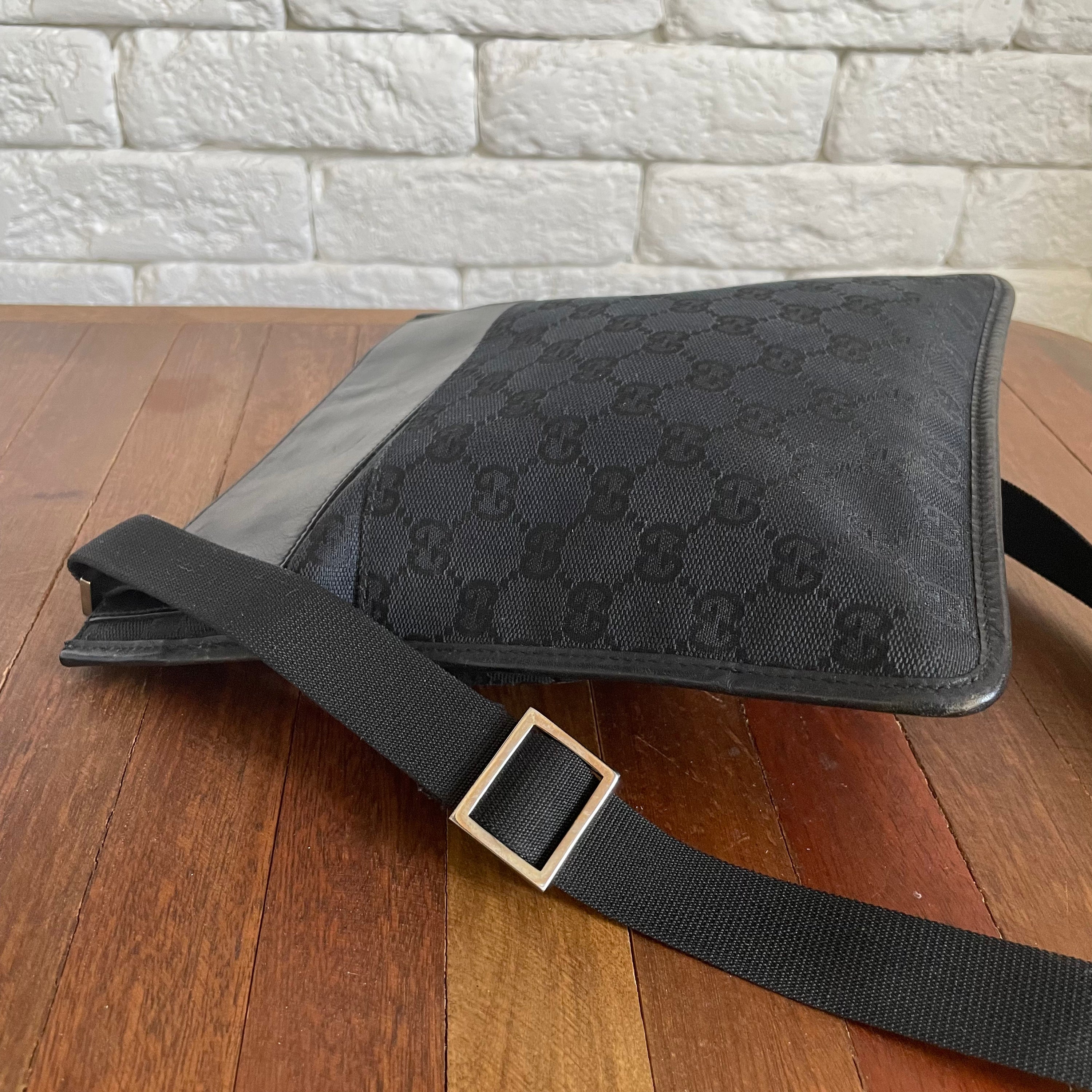 Gucci Crossbody Black Monogram
