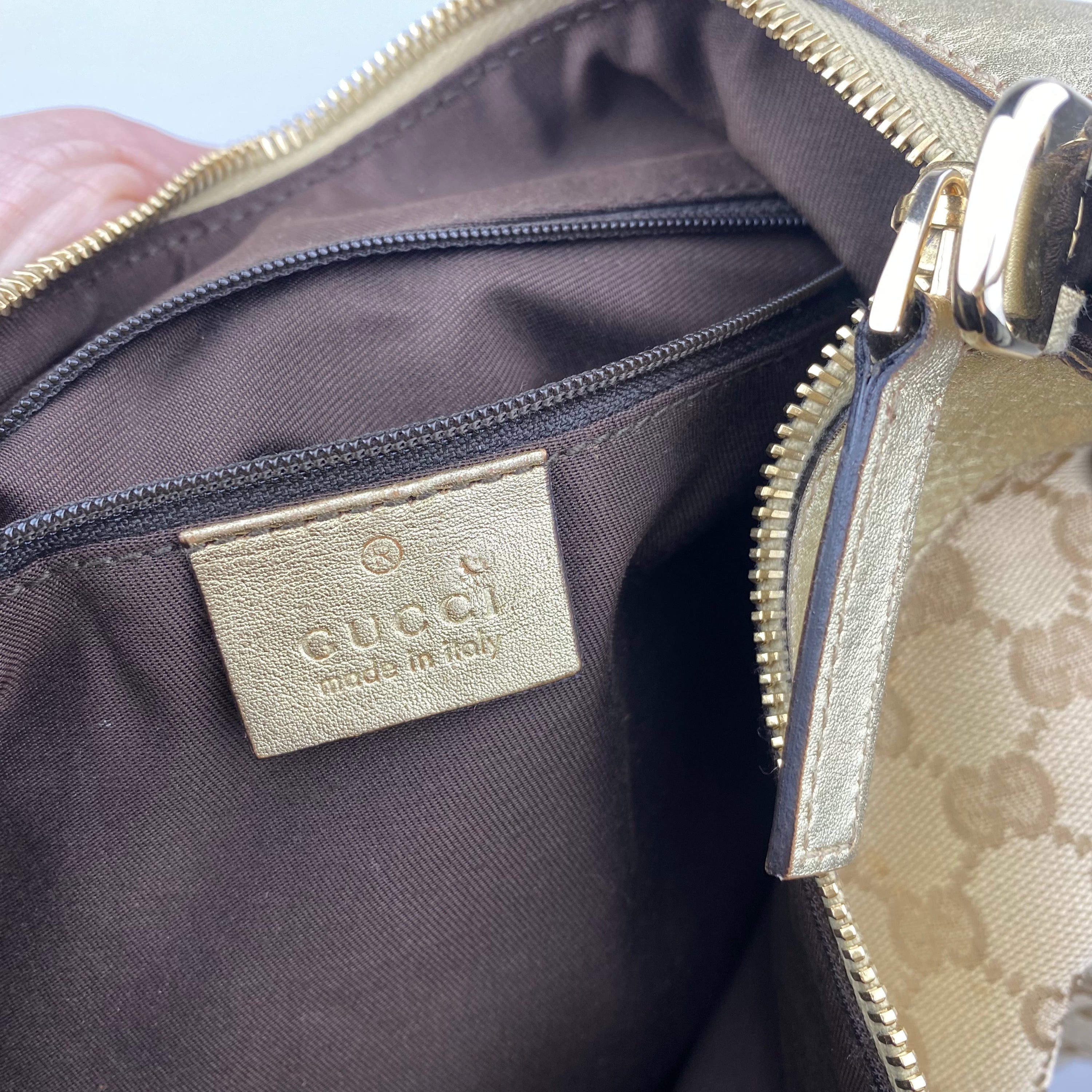 Gucci  Shoulder Bag