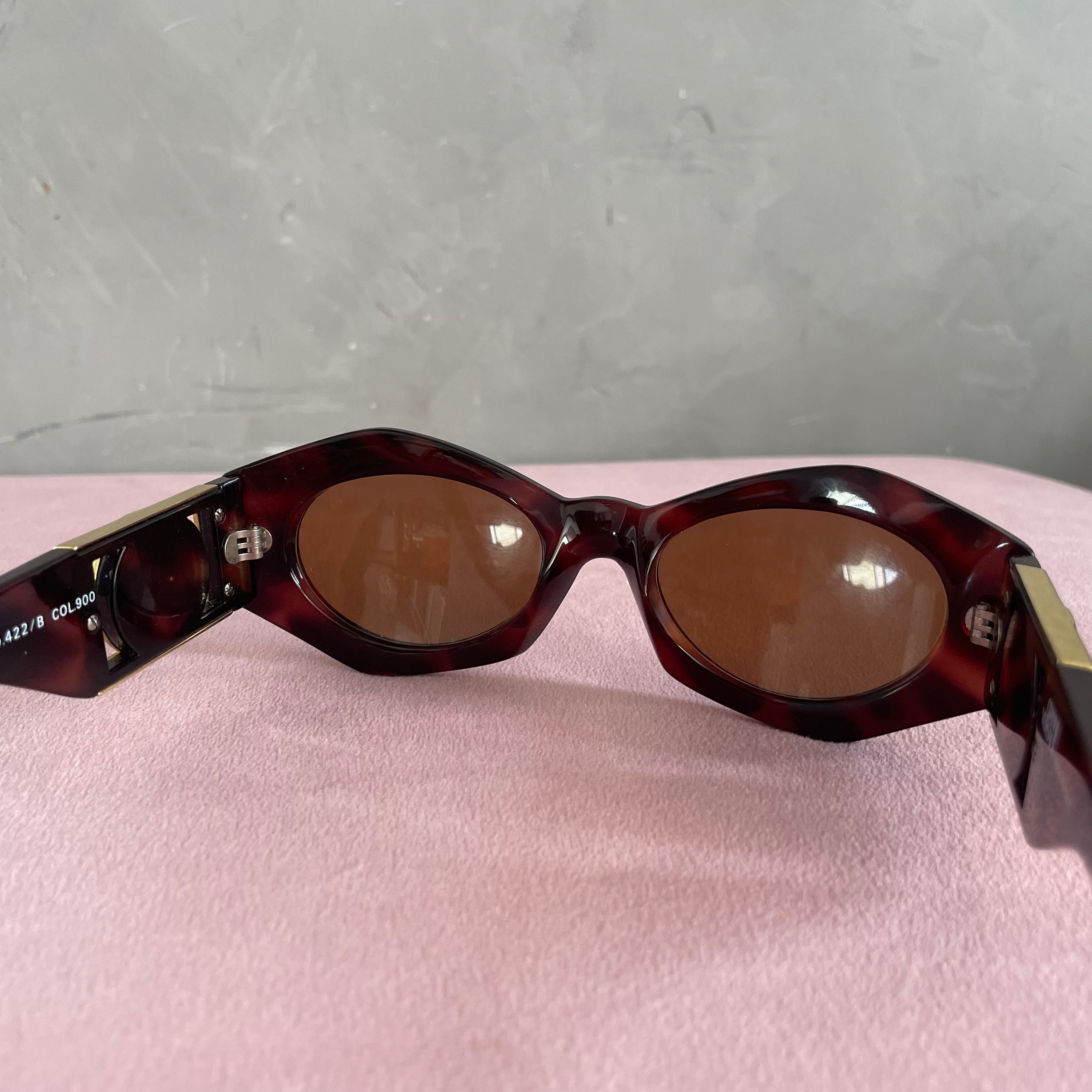 Gianni Versace 422B Sunglasses